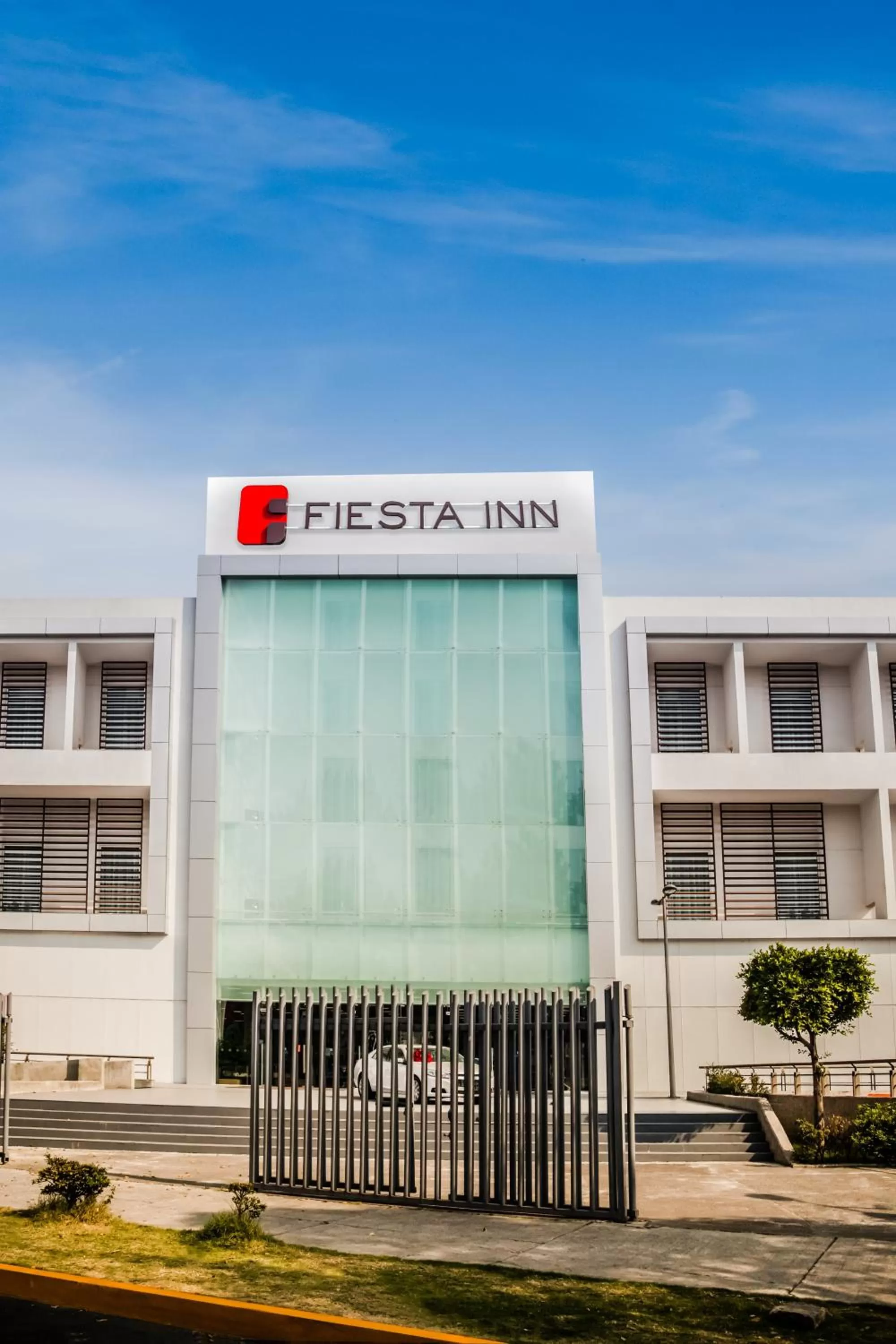 Property building in Fiesta Inn Plaza Central Aeropuerto