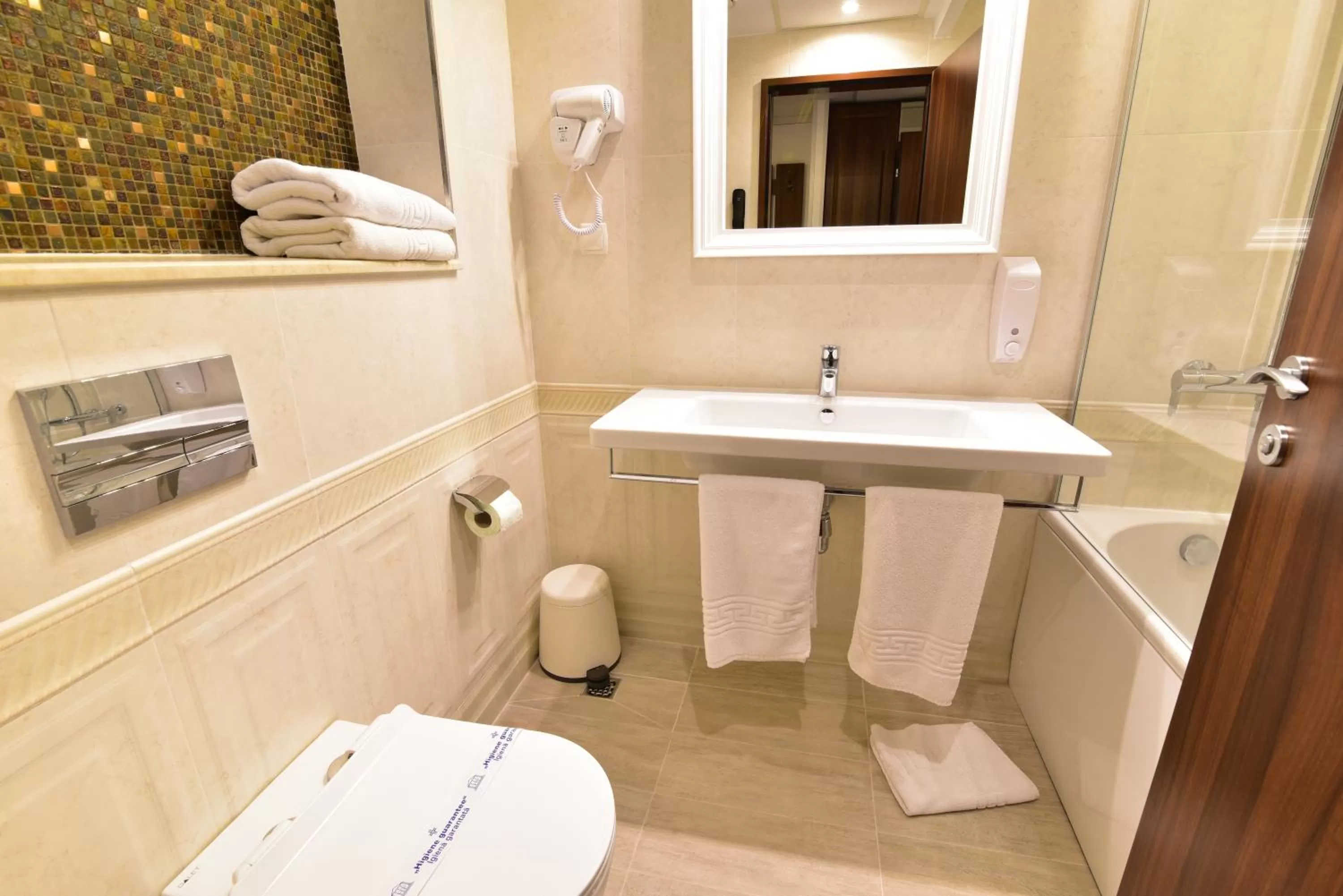 Bathroom in Hotel Forum