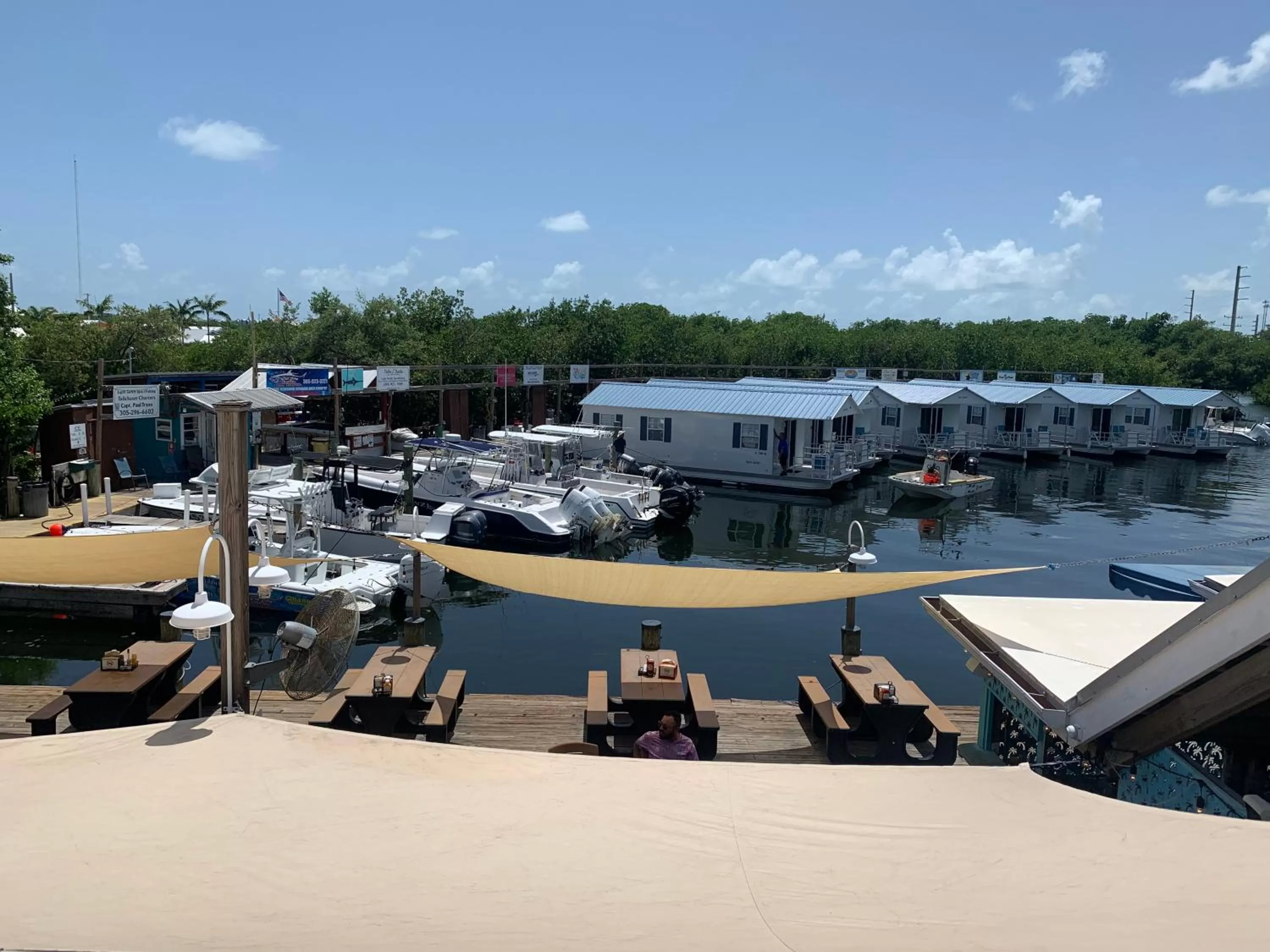 Property building in Aqua Lodges At Hurricane Hole Marina