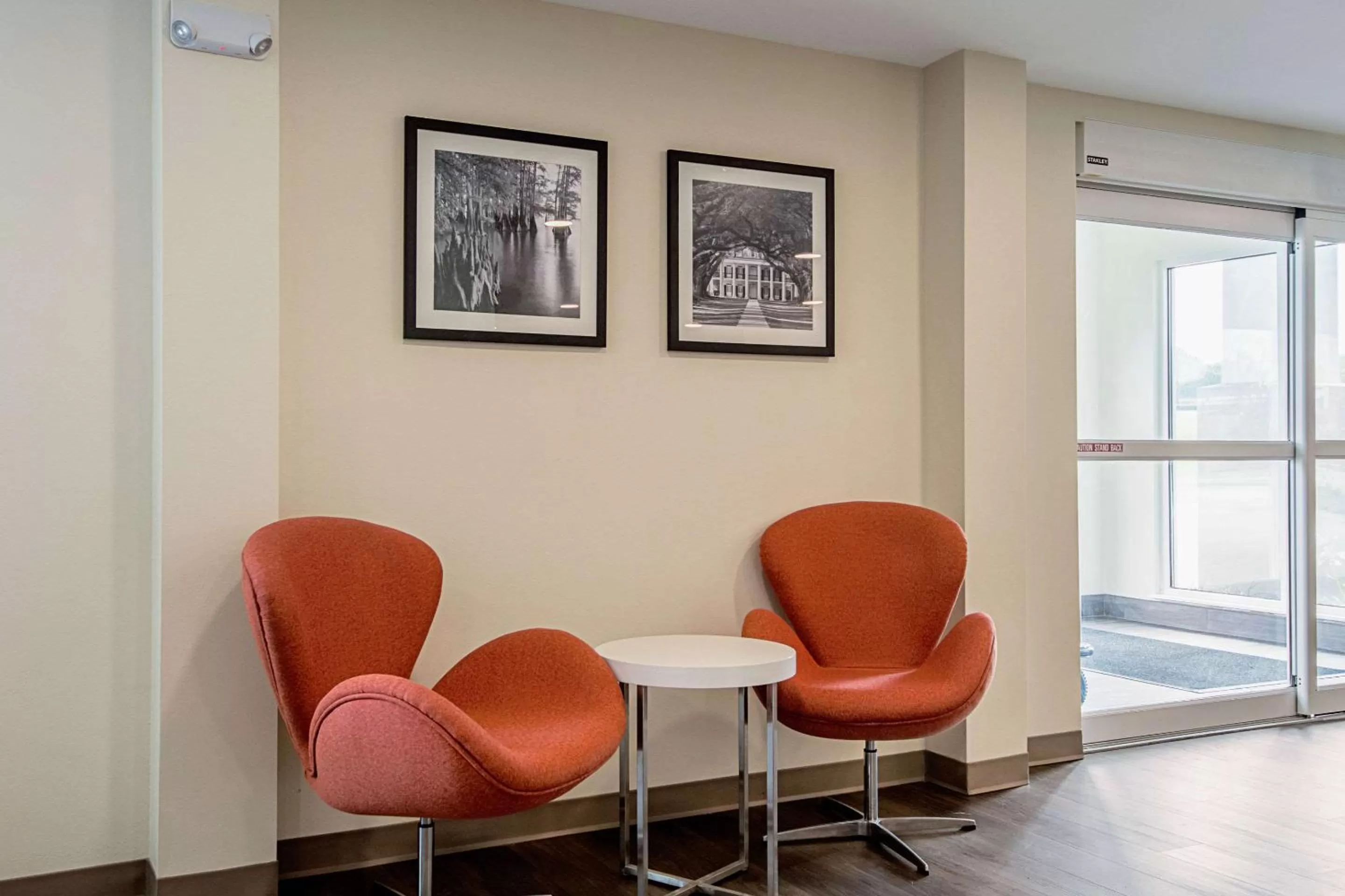 Lobby or reception in MainStay Suites Geismar - Gonzales