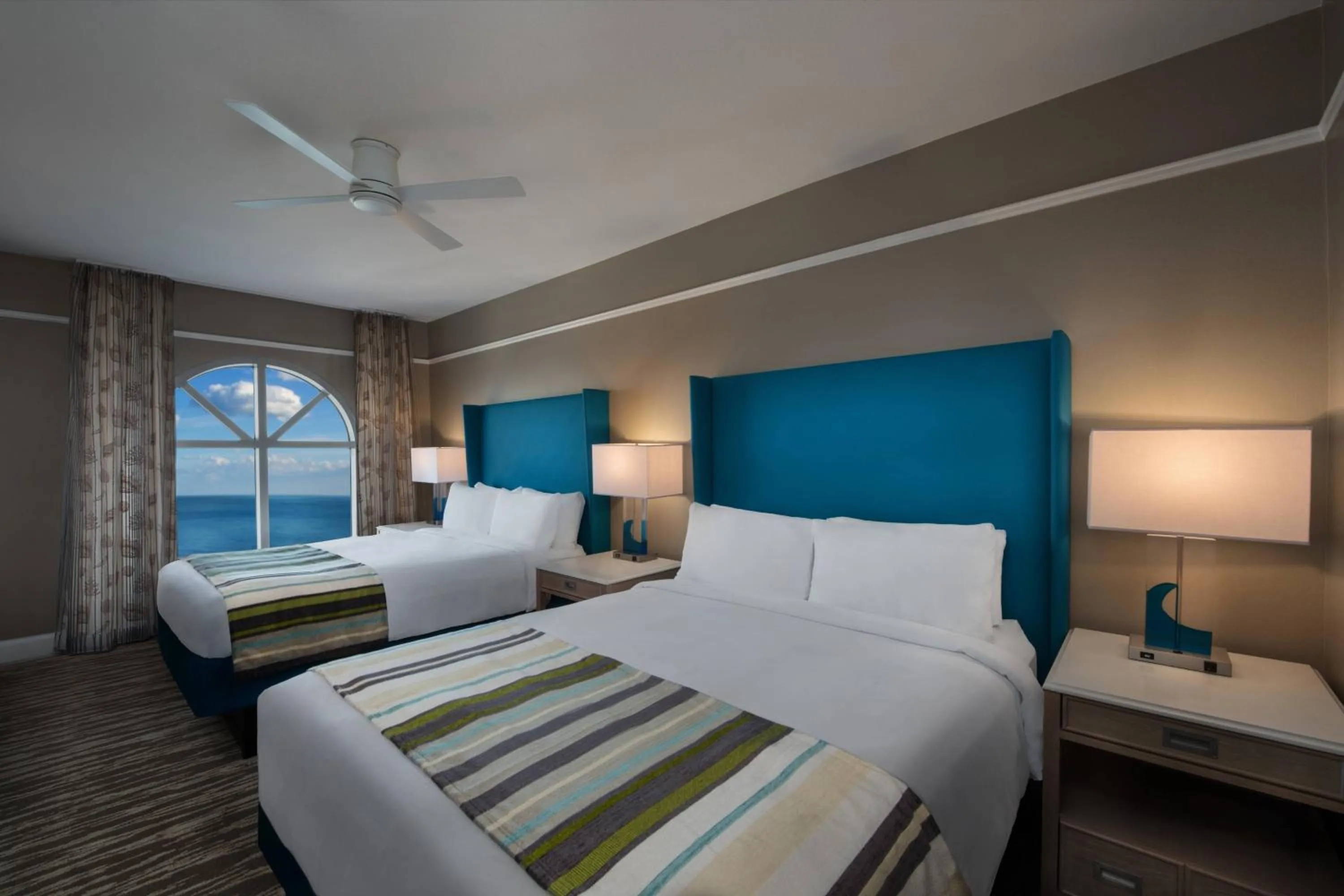 Bedroom, Bed in Marriott's OceanWatch Villas at Grande Dunes