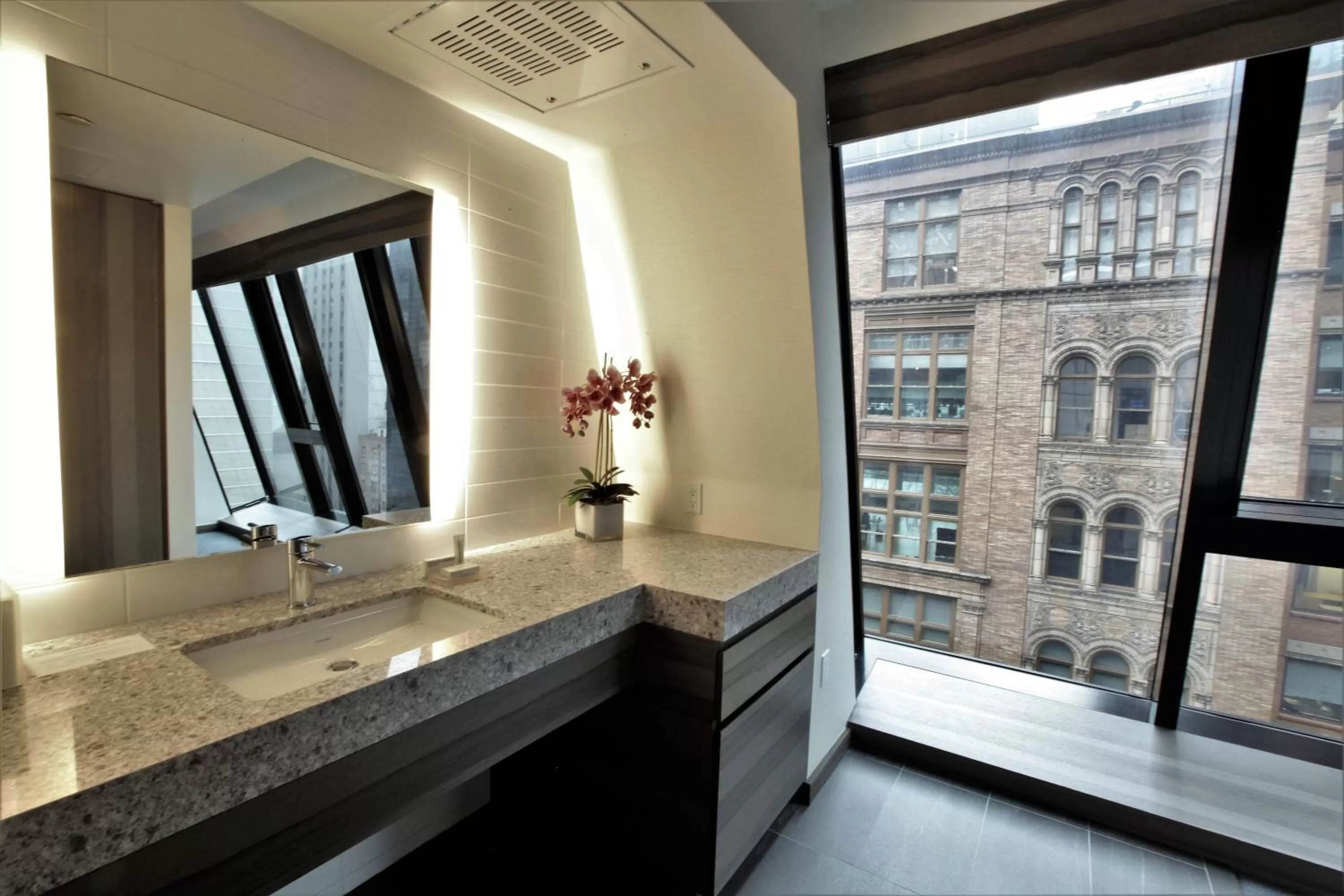 Bathroom in Carnegie Hotel