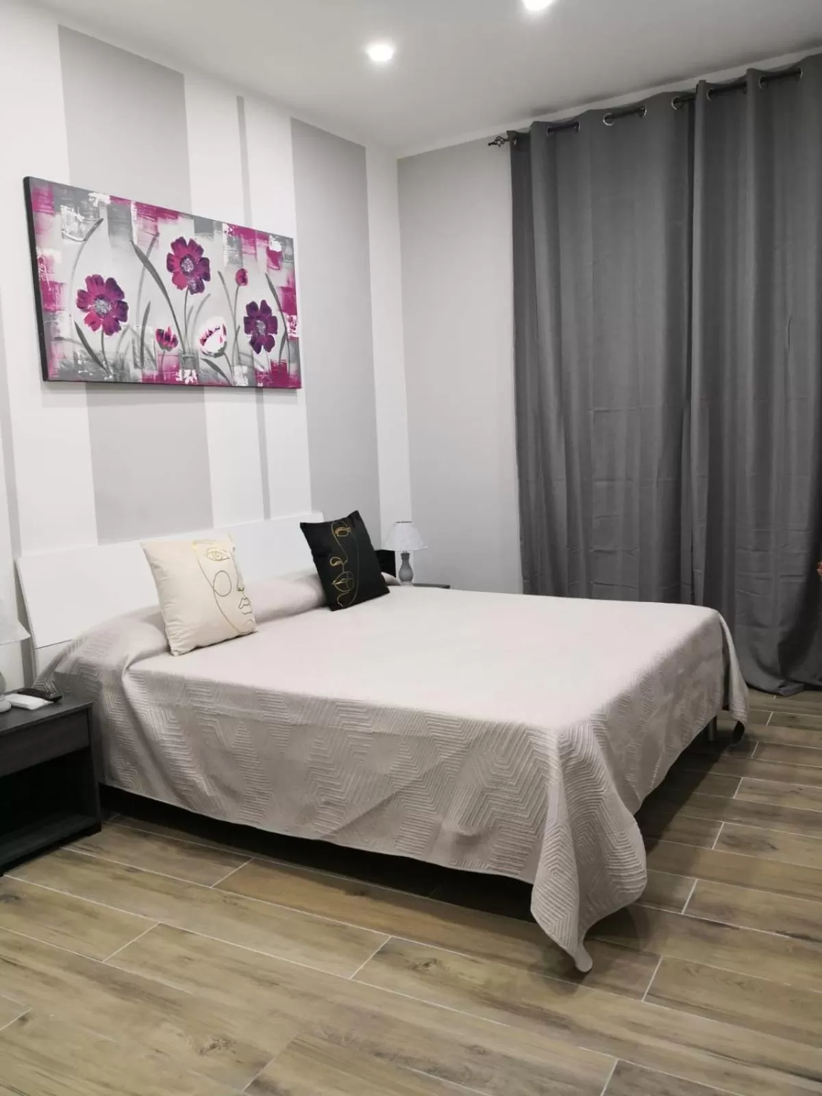 Bed in CARLINO Room's