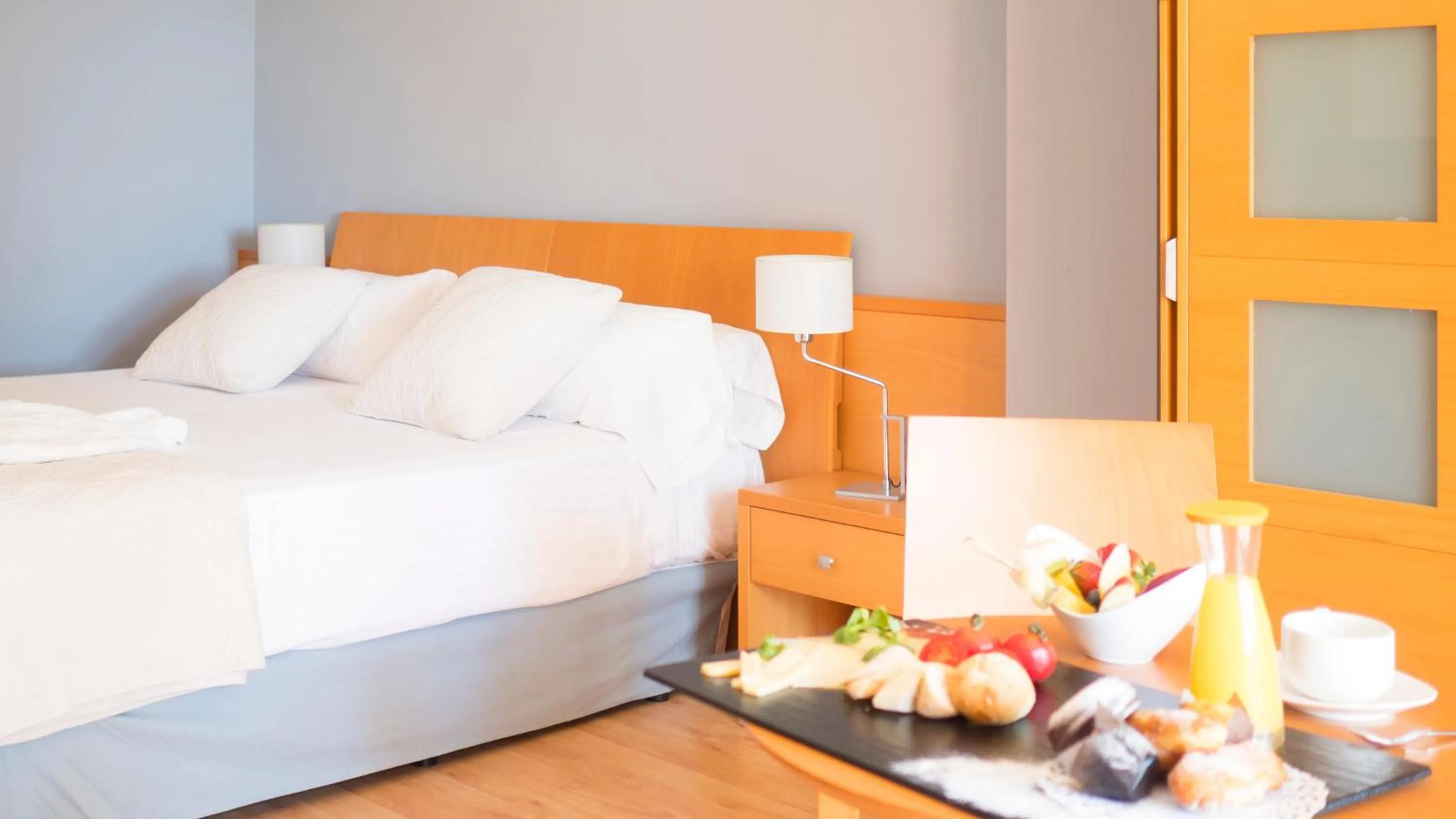 Bed in Hotel Clipper - EL DELFÍN VERDE RESORTS - Platja de Pals