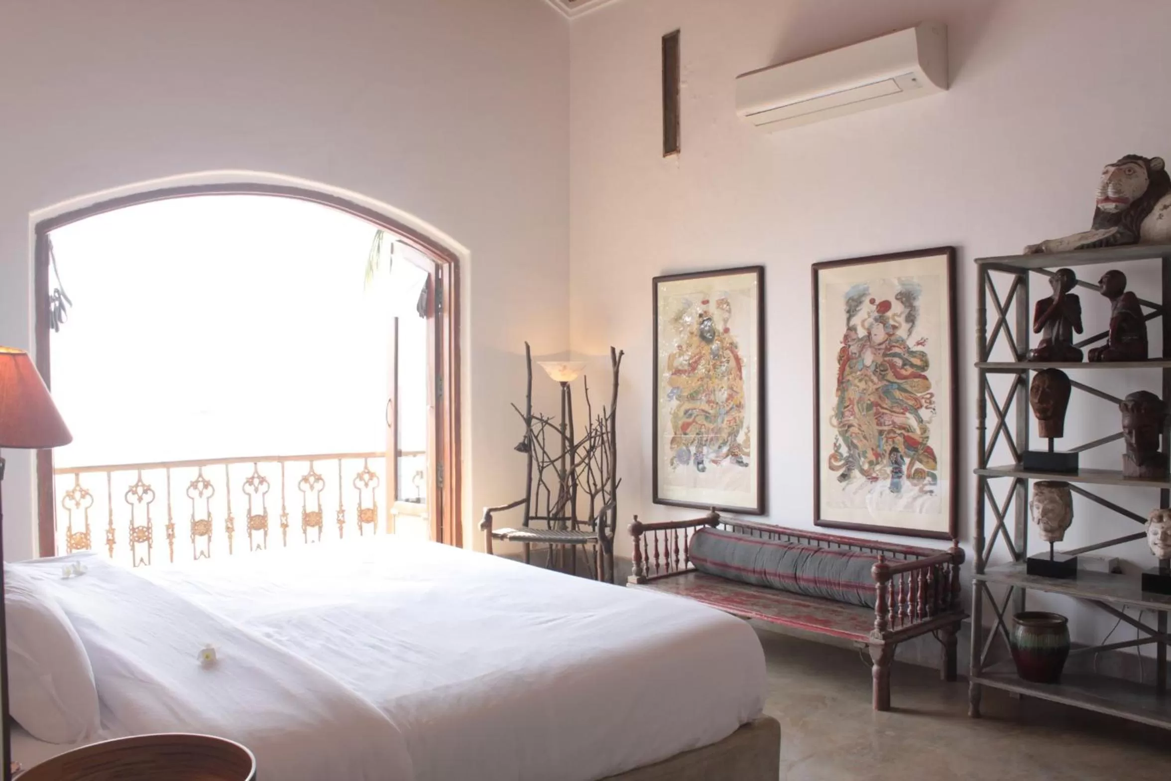 Bed in Ahilya By The Sea