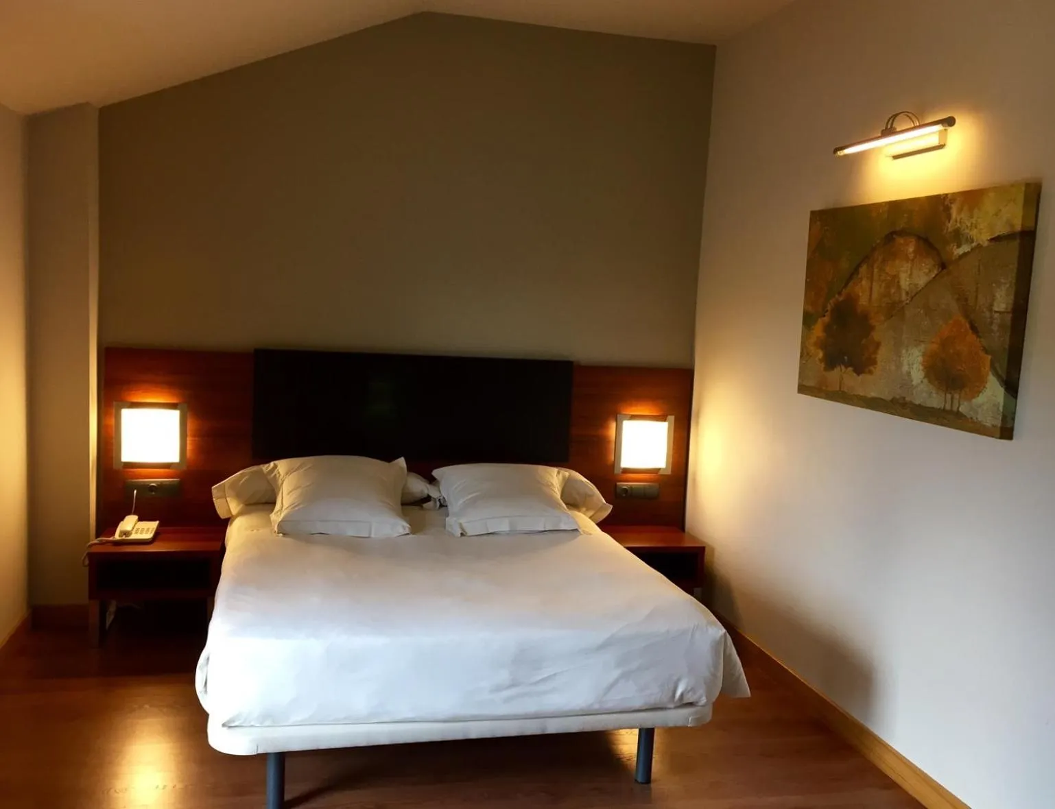 Photo of the whole room, Bed in Hotel Restaurante El Valles 4 ESTRELLAS