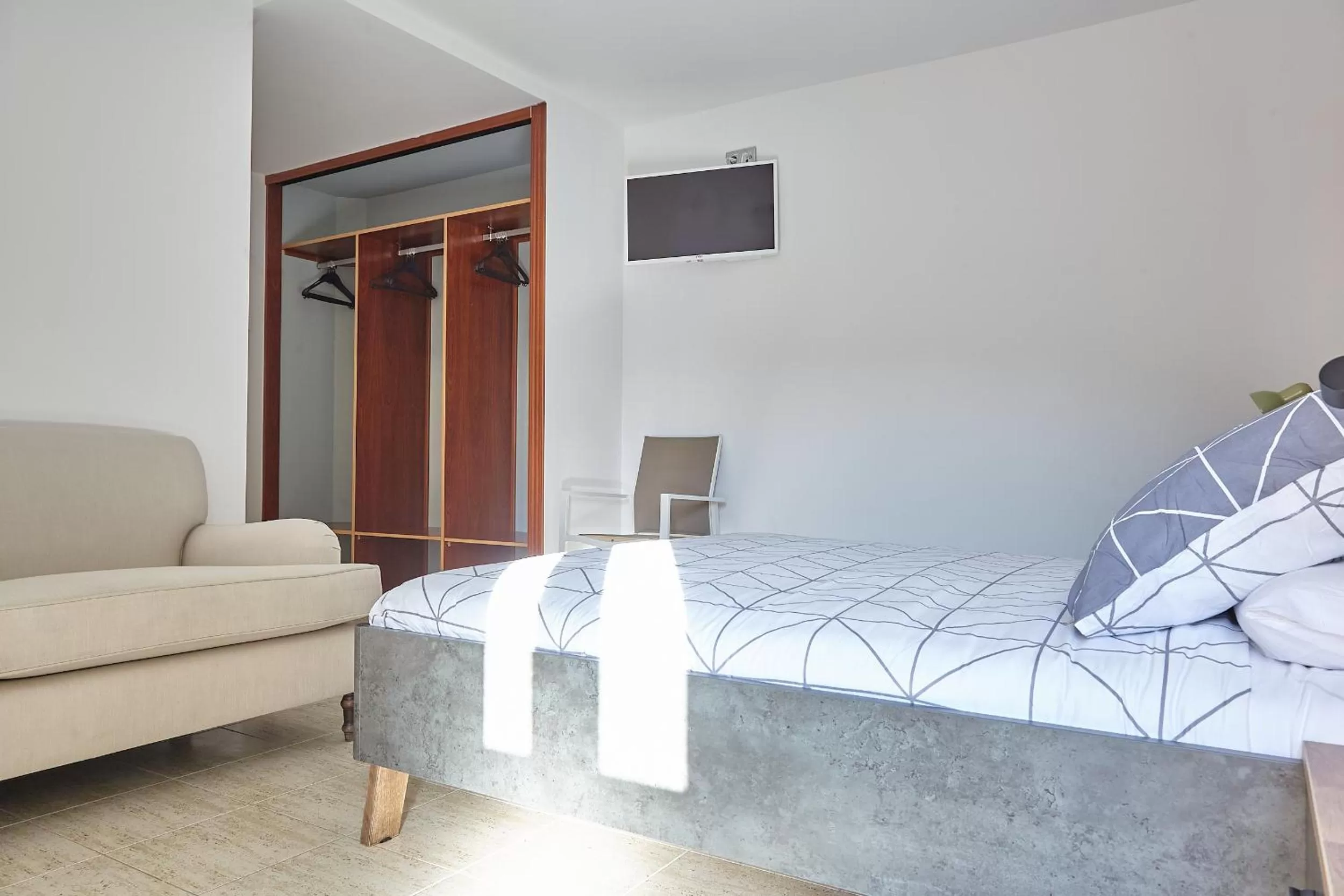 Bed in HOSTAL FONTAÑAN