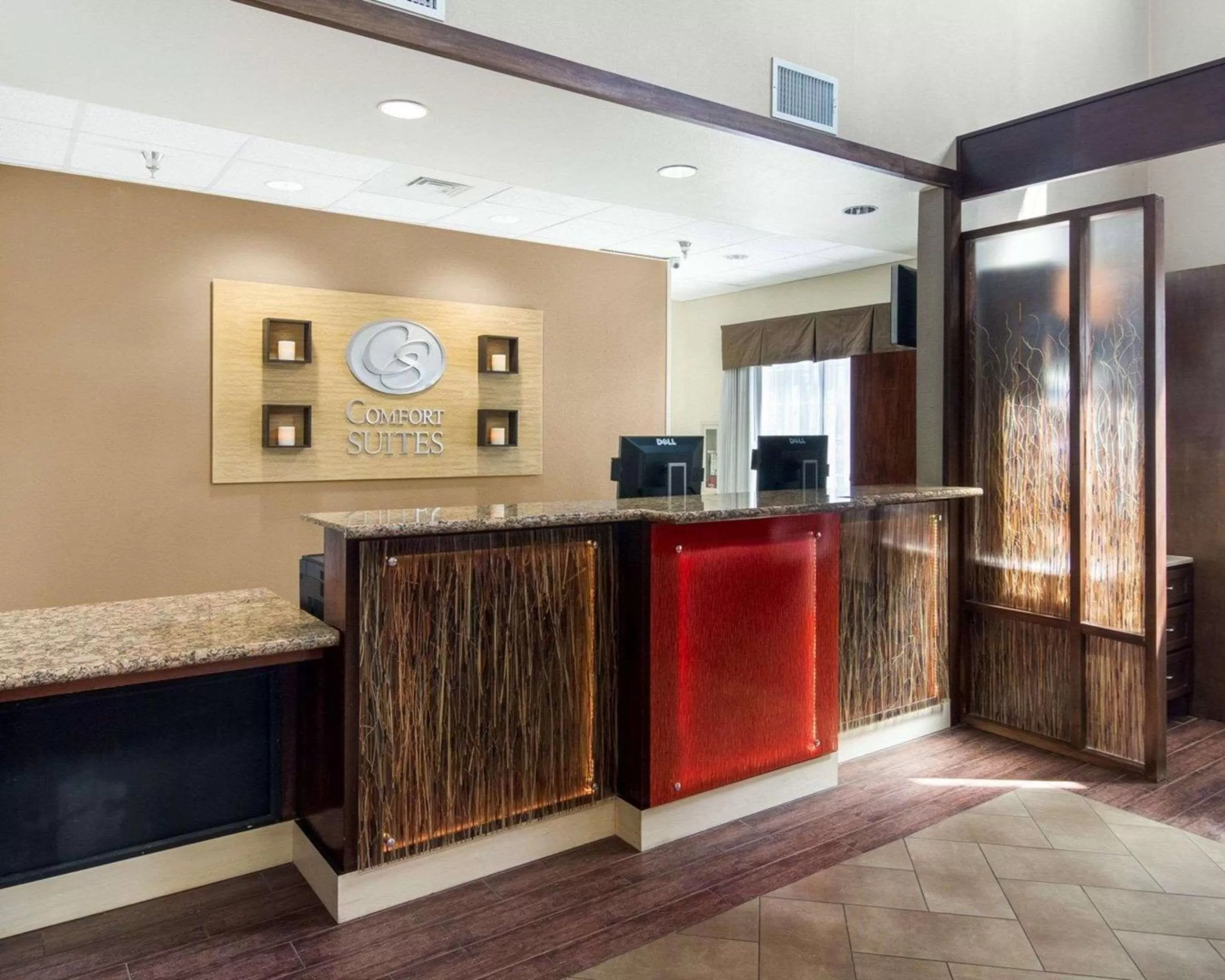 Lobby or reception in Comfort Suites Odessa near University