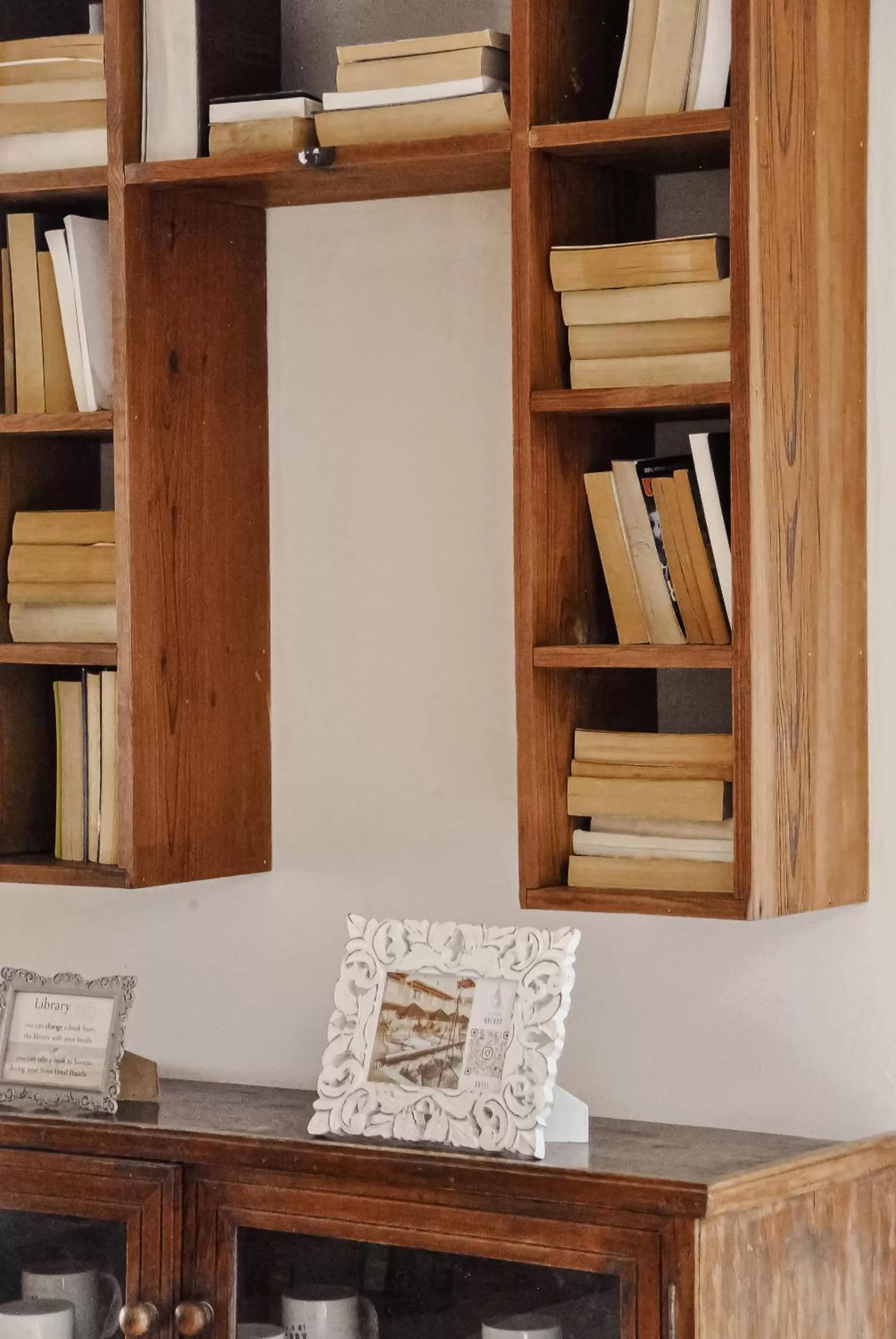 Library in Boutique Hotel Posada 06 Tulum