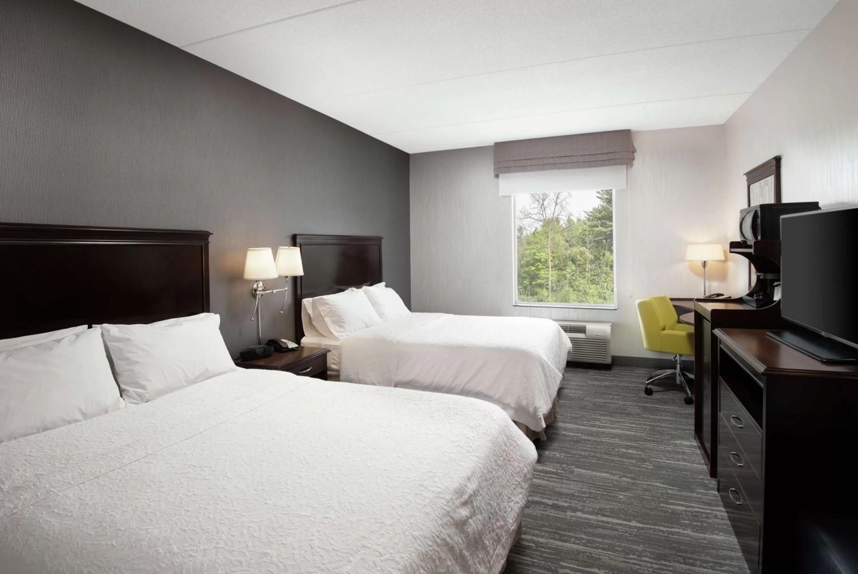 Bedroom, Bed in Hampton Inn & Suites by Hilton Barrie