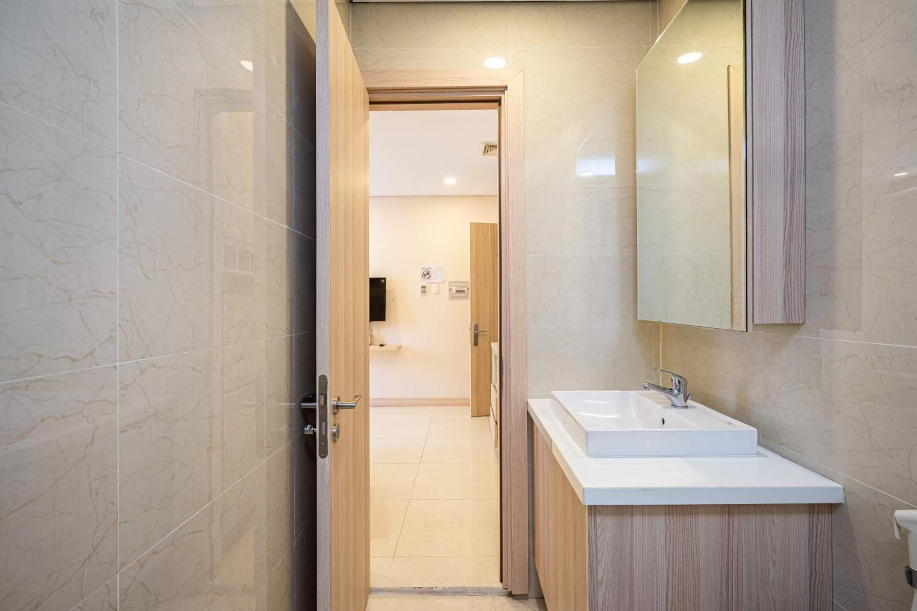 Bathroom in Luxy Park Hotel & Apartments - Notre Dame