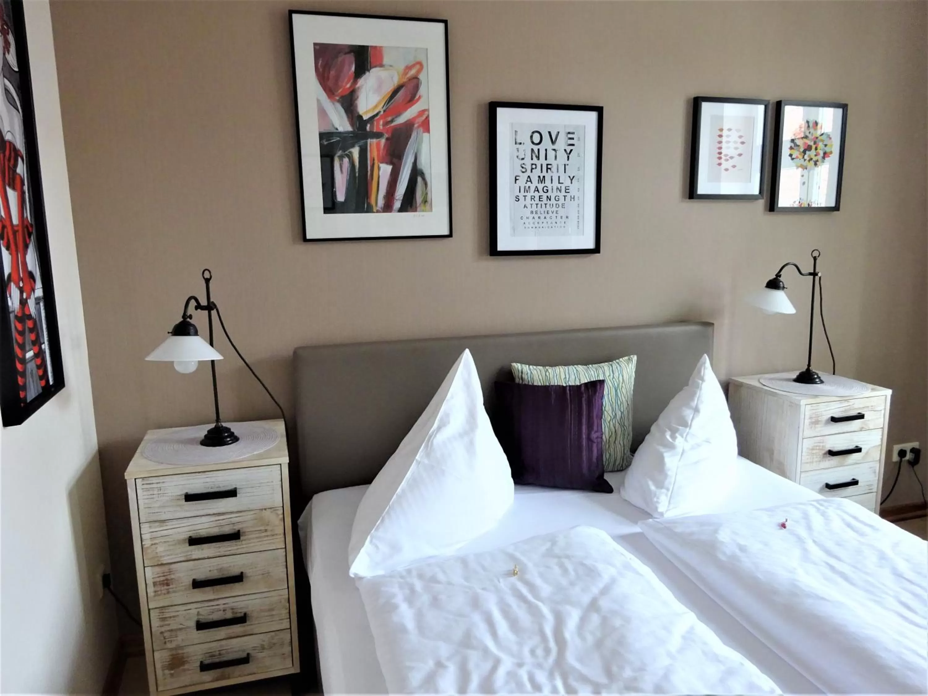 Bed in Pension Zur Fährbrücke