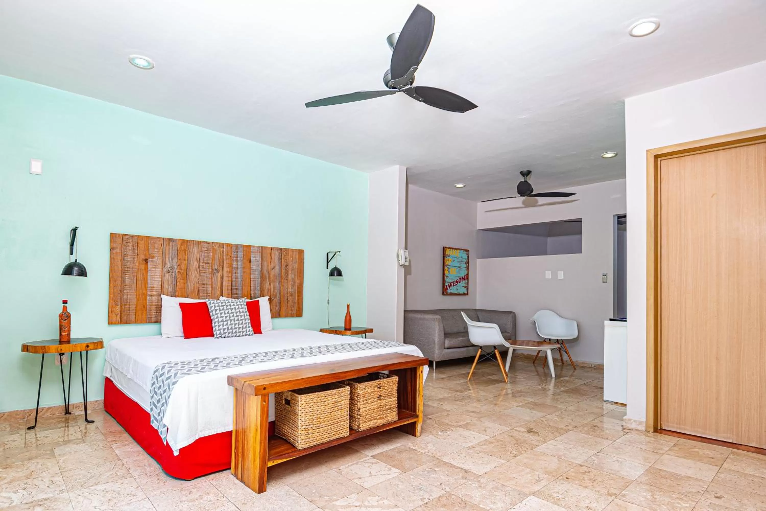 Photo of the whole room in Hotel Boutique Rato 10