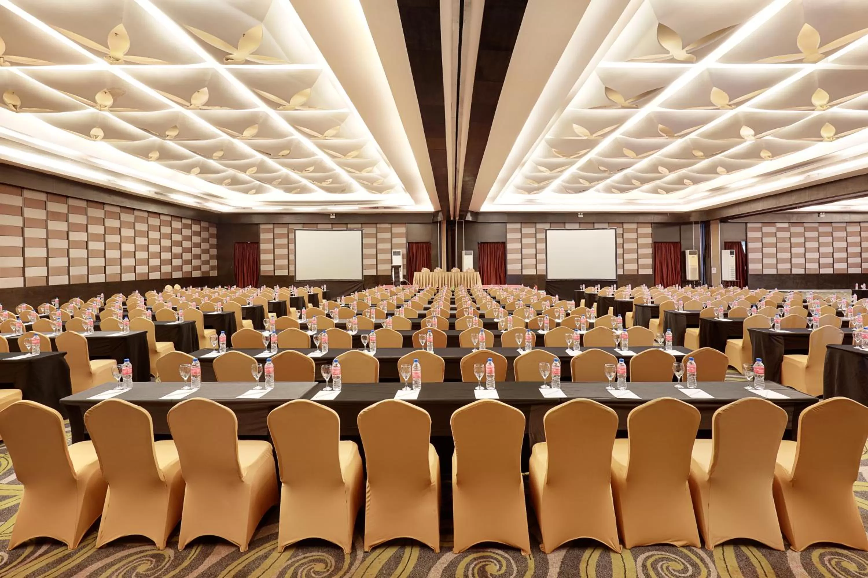 Meeting/conference room in Swiss-Belhotel Balikpapan