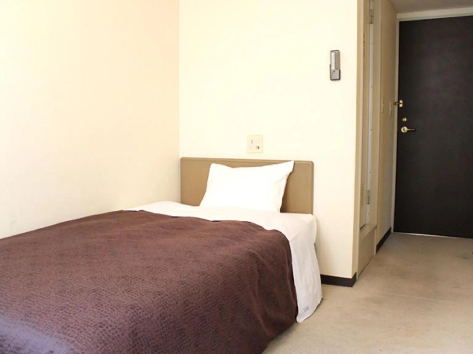 Bed in HOTEL LiVEMAX BUDGET Tokyo Kiba