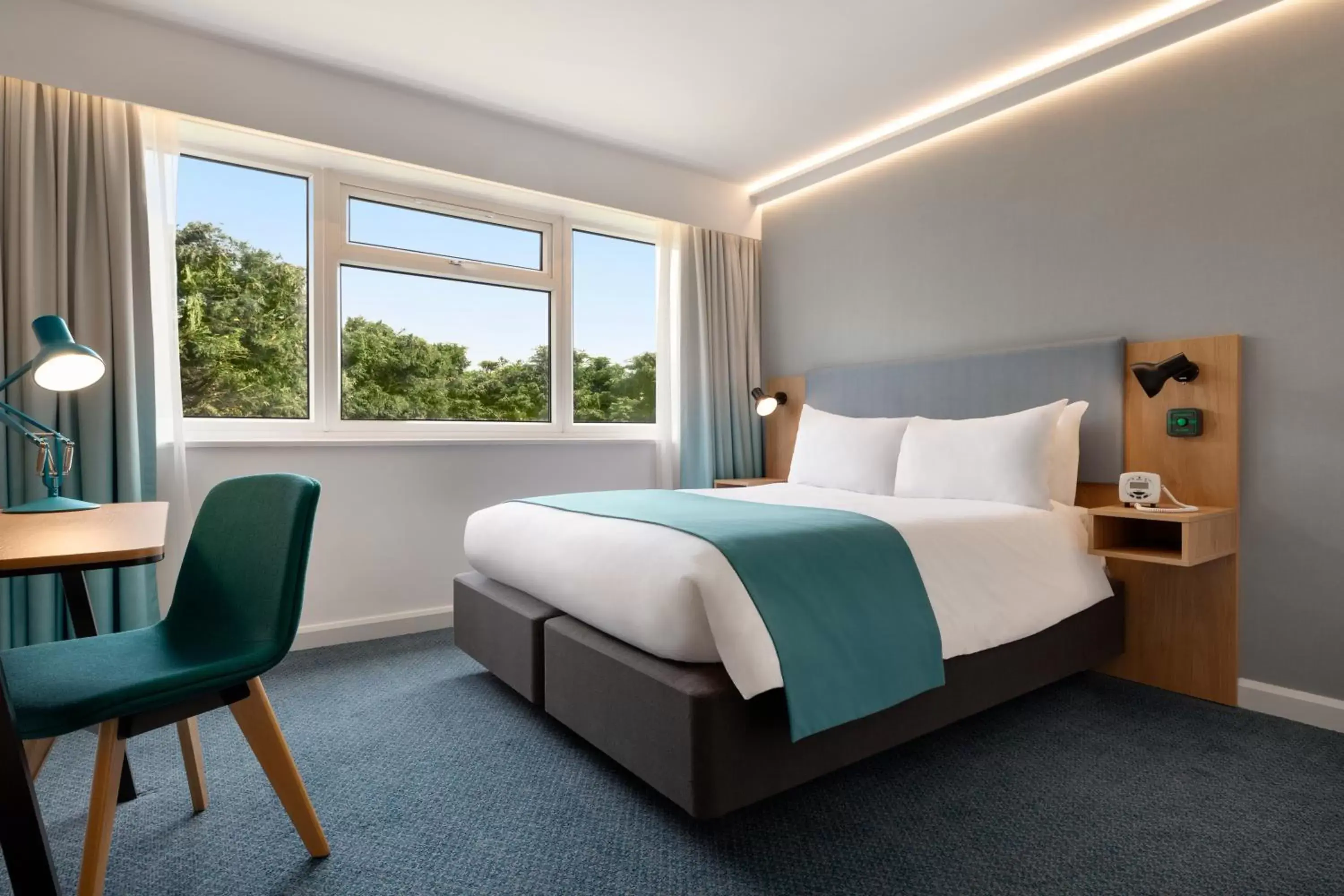 Double or Twin Room in Holiday Inn Birmingham Airport - NEC, an IHG Hotel Double or Twin Room in Holiday Inn Birmingham Airport - NEC, an IHG Hotel
