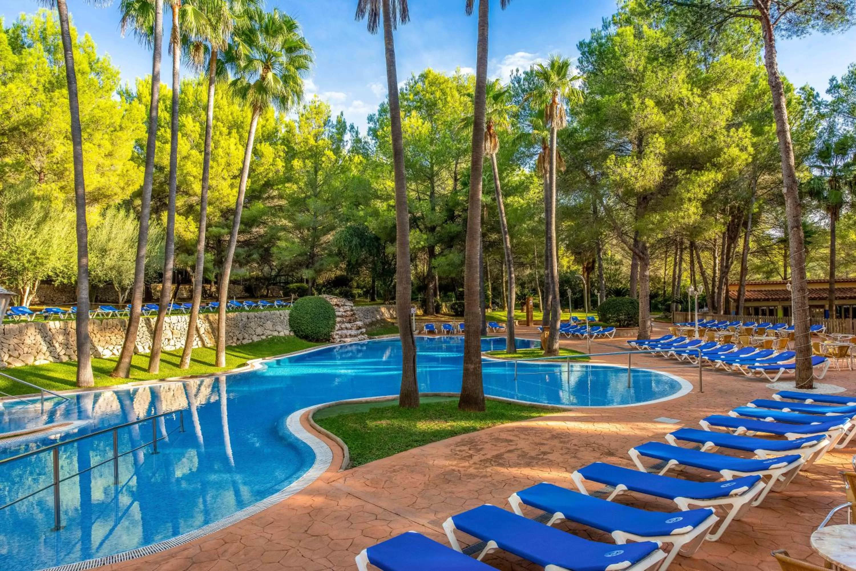 Pool view, Swimming Pool in Valentin Park Club
