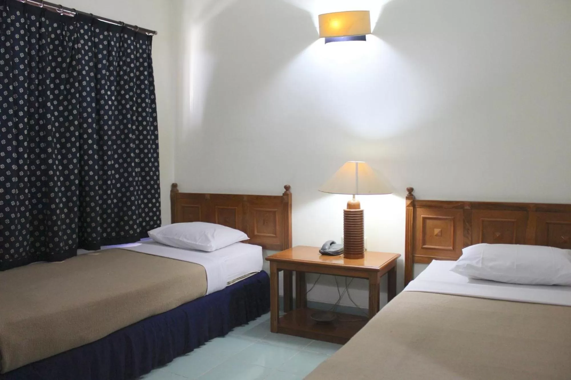 Bedroom, Bed in Hotel Winotosastro Garden