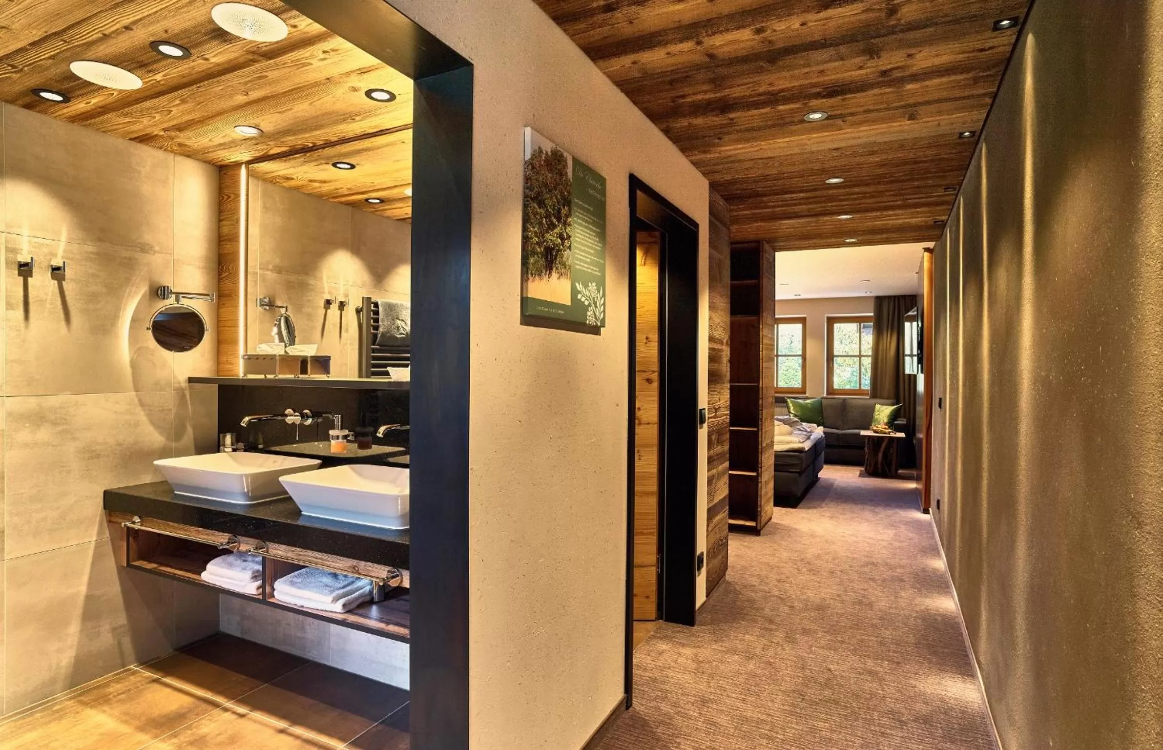 Bathroom, Bed in Zedernhof Gesundheits- & Wellnesshotel