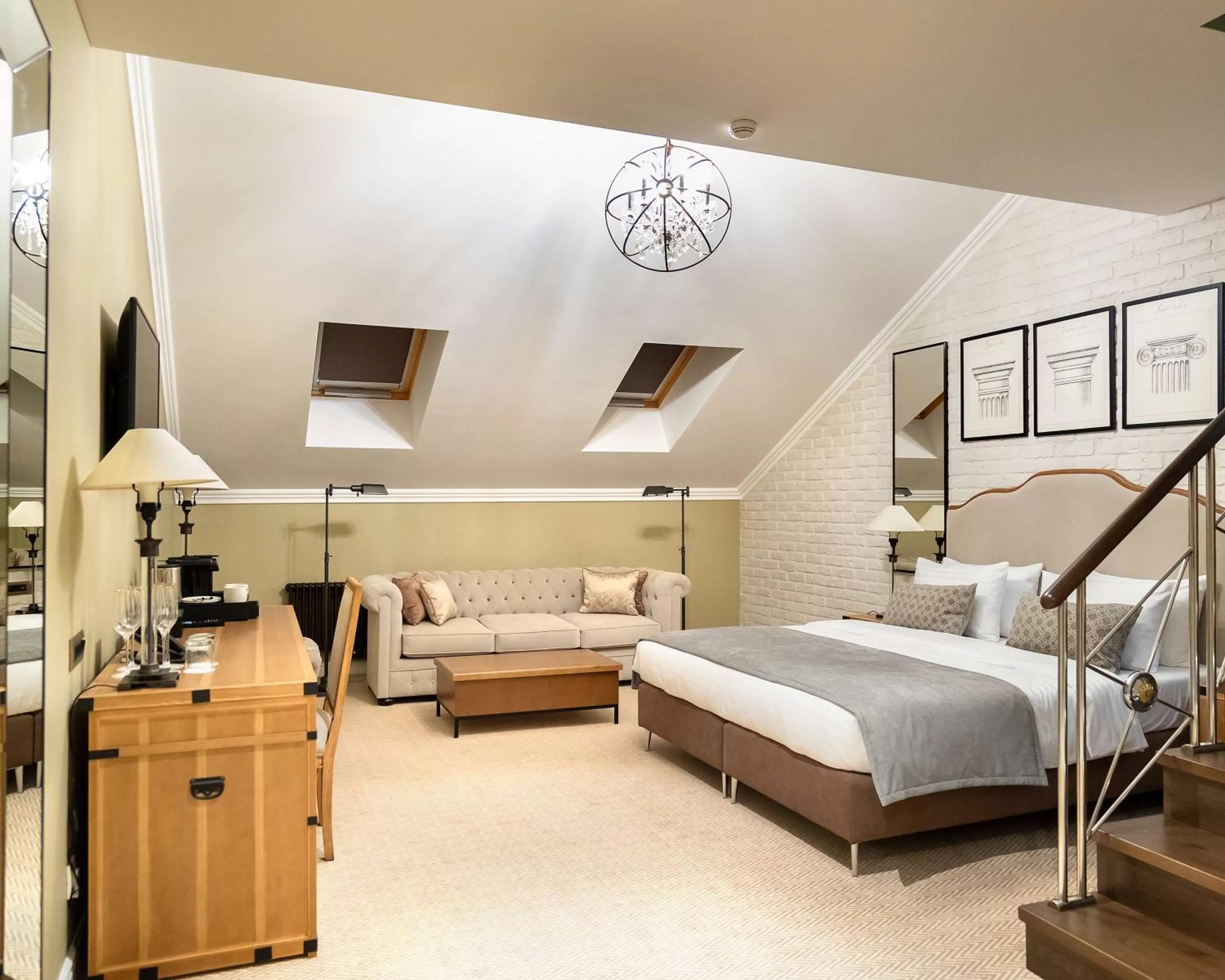 Photo of the whole room, Bed in Best Western Plus Market Square Lviv