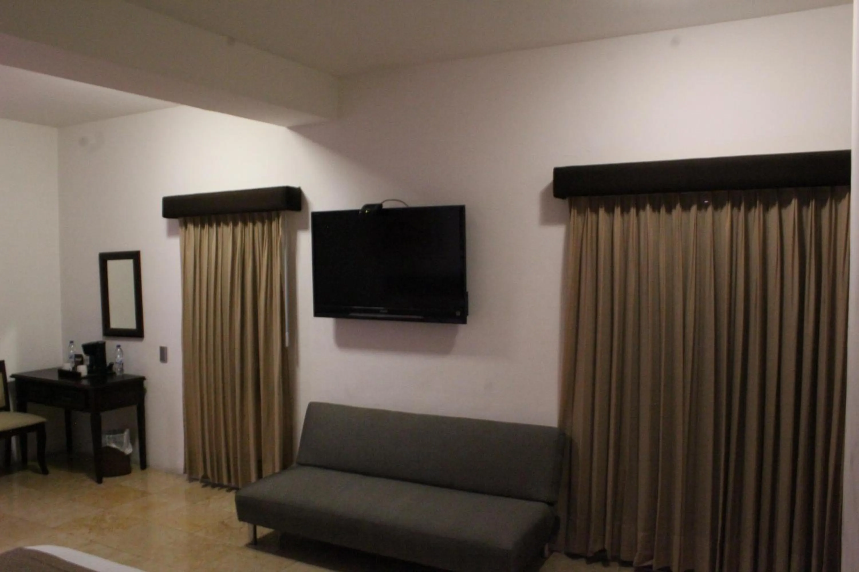 Communal lounge/ TV room in Hotel Casa las Mercedes