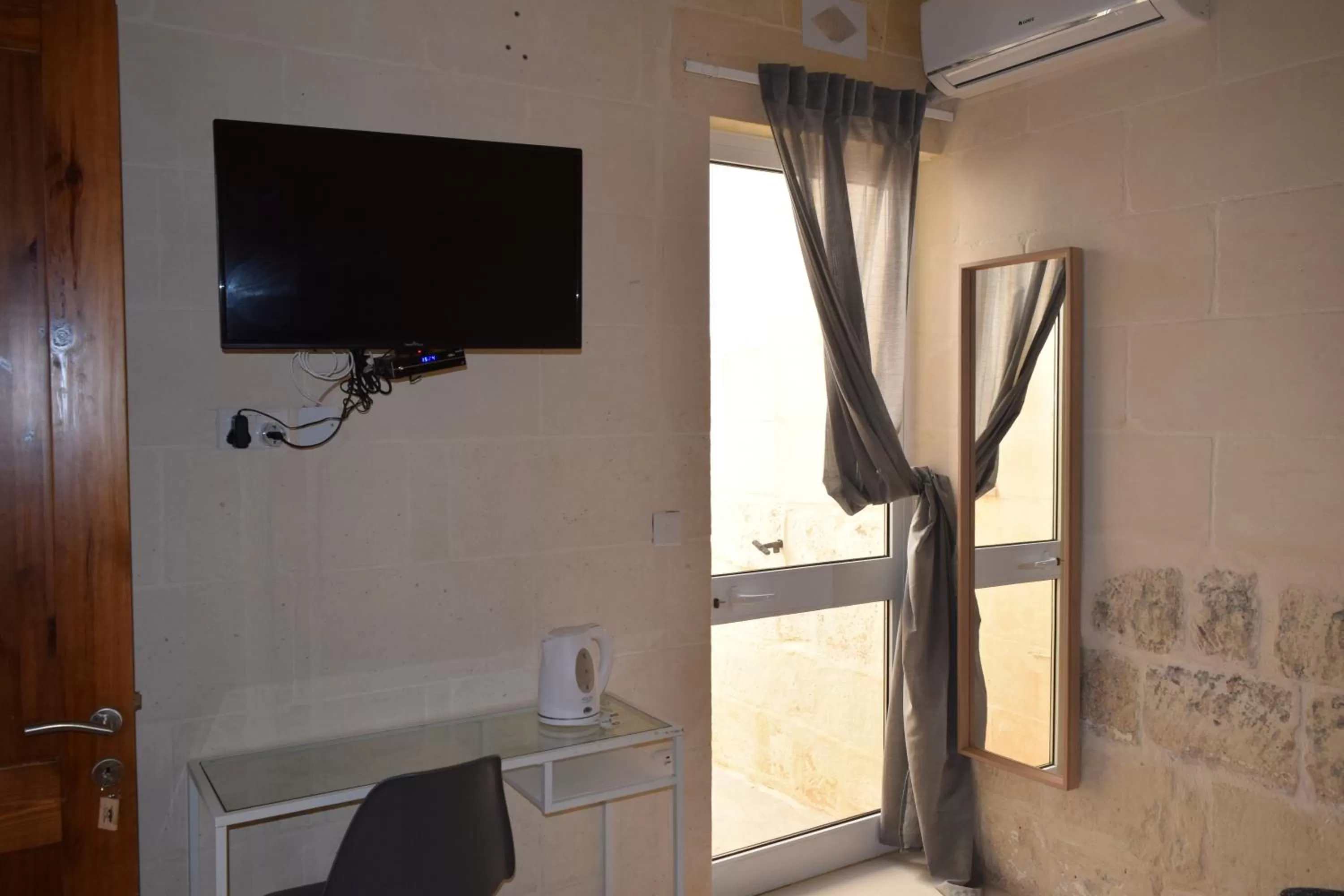 TV and multimedia in St George of Lydda B&B