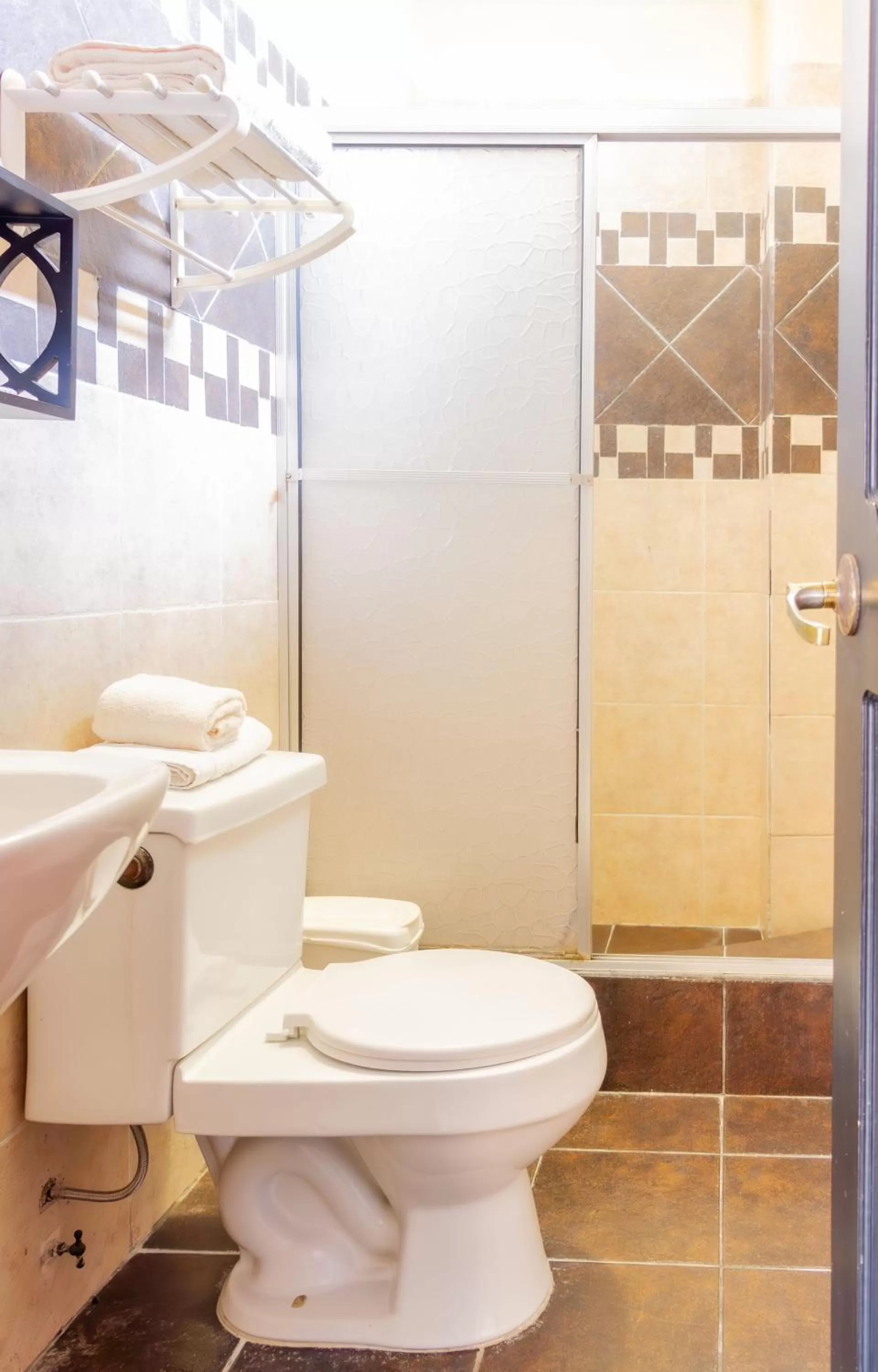 Bathroom in Hostal Antares