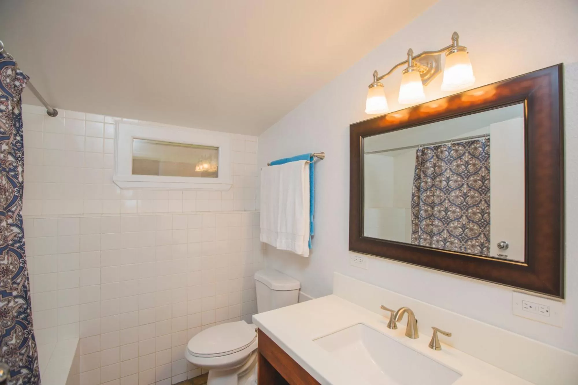 Bathroom in Sugar Apple Bed and Breakfast