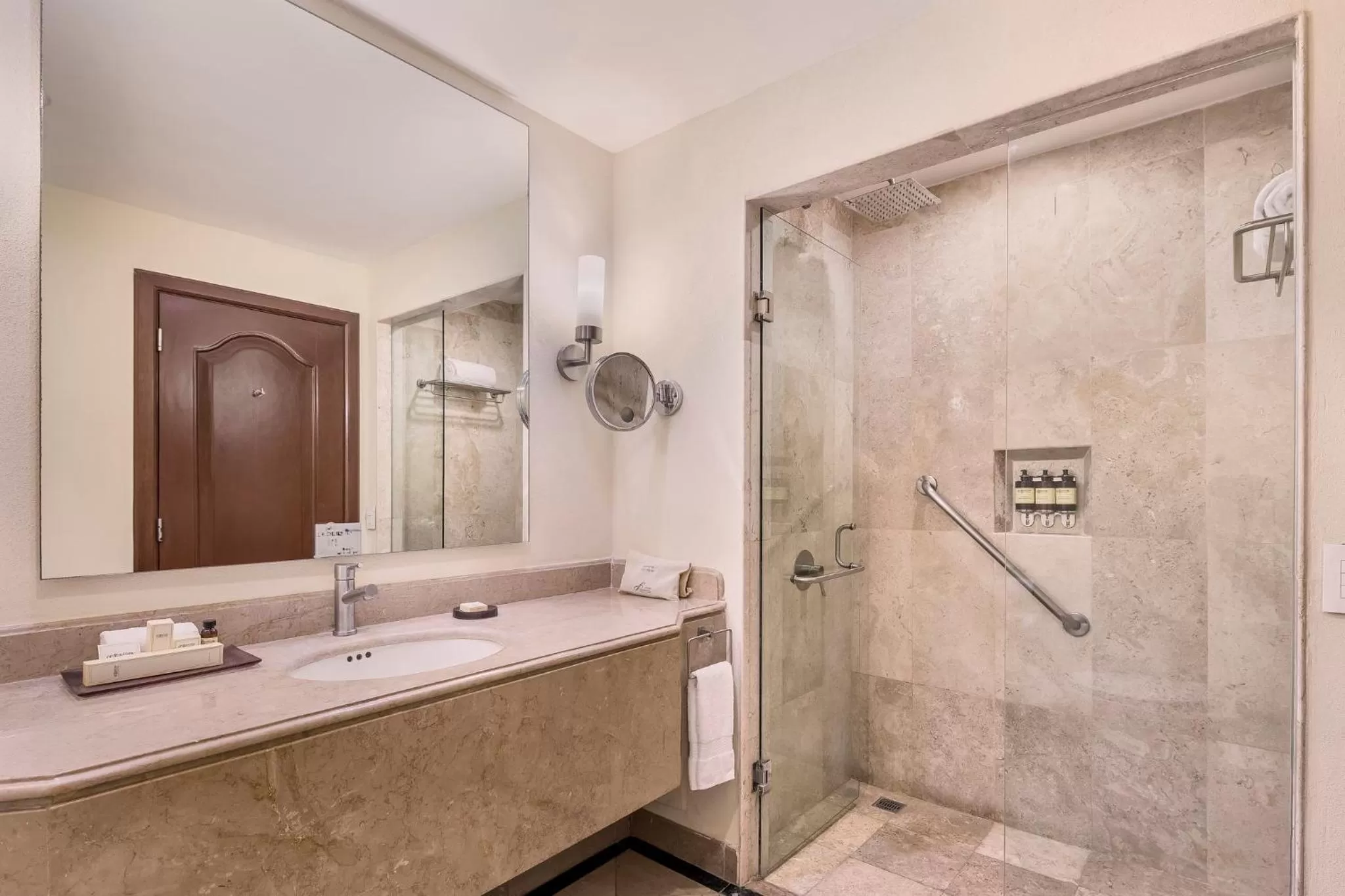 Bedroom in Fiesta Americana Merida