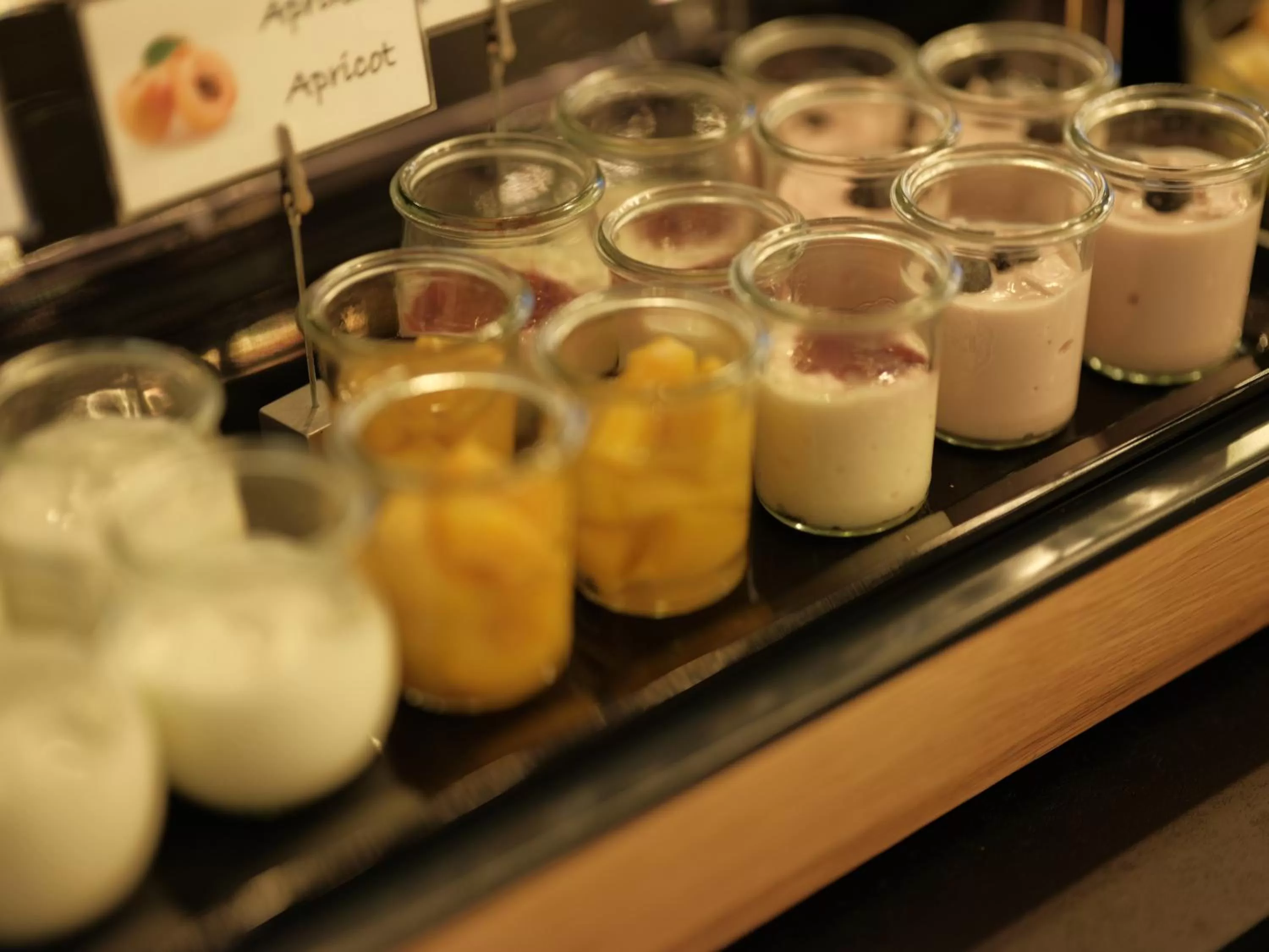 Food and drinks in THE ROOMS - Hotel & House