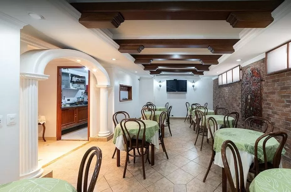 Restaurant/Places to Eat in Hotel Lukas