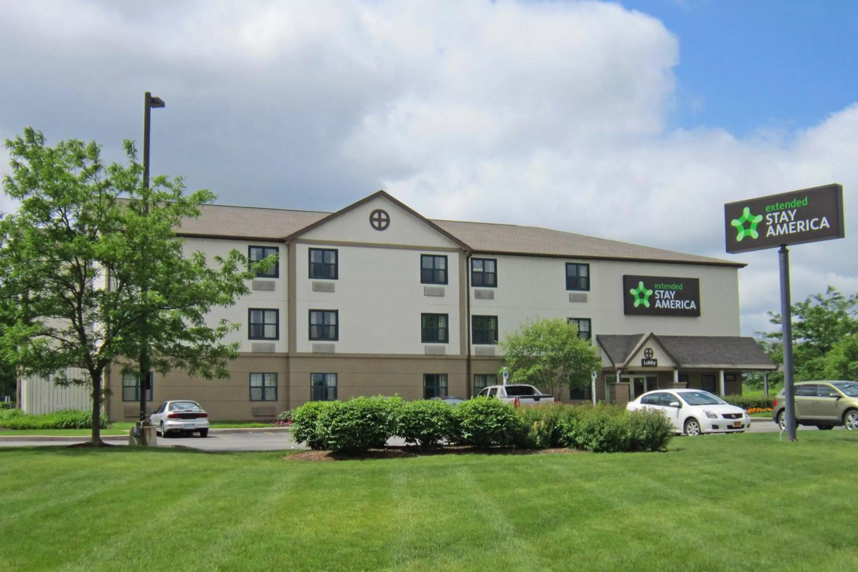 Property building in Extended Stay America Suites - Rochester - Henrietta