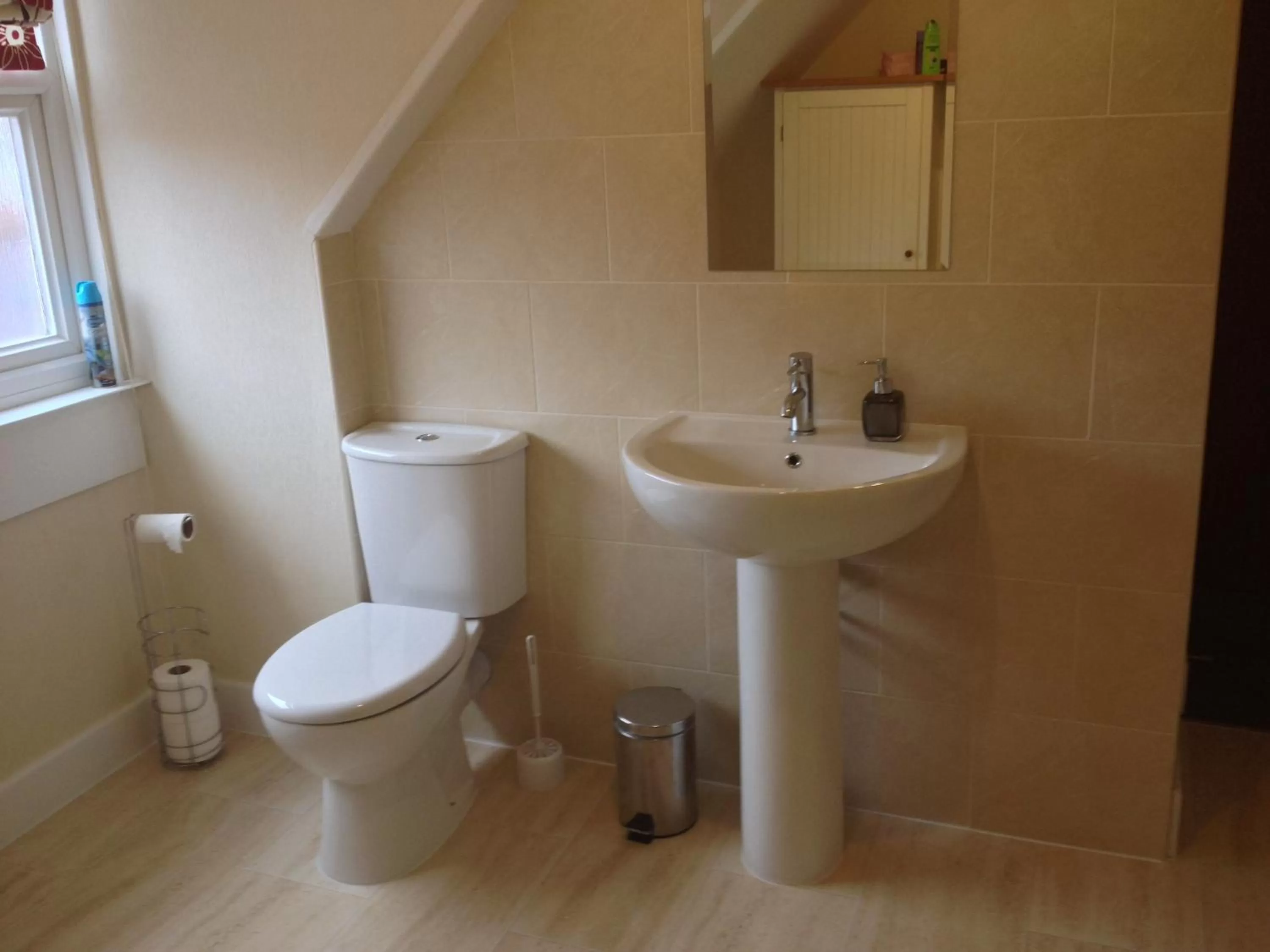 Bathroom in The Sherwood, No 11,