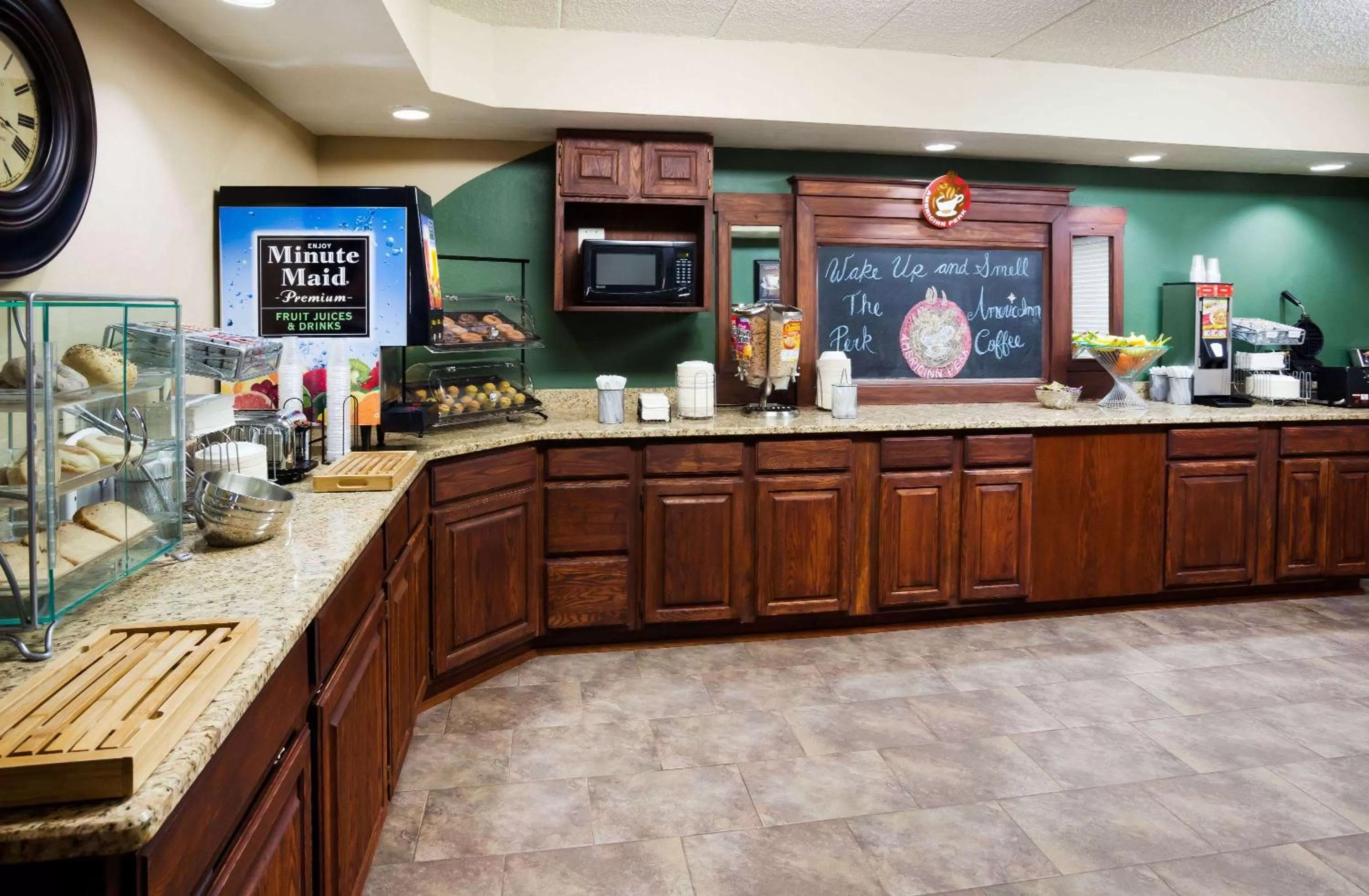 Restaurant/places to eat in AmericInn by Wyndham Ironwood