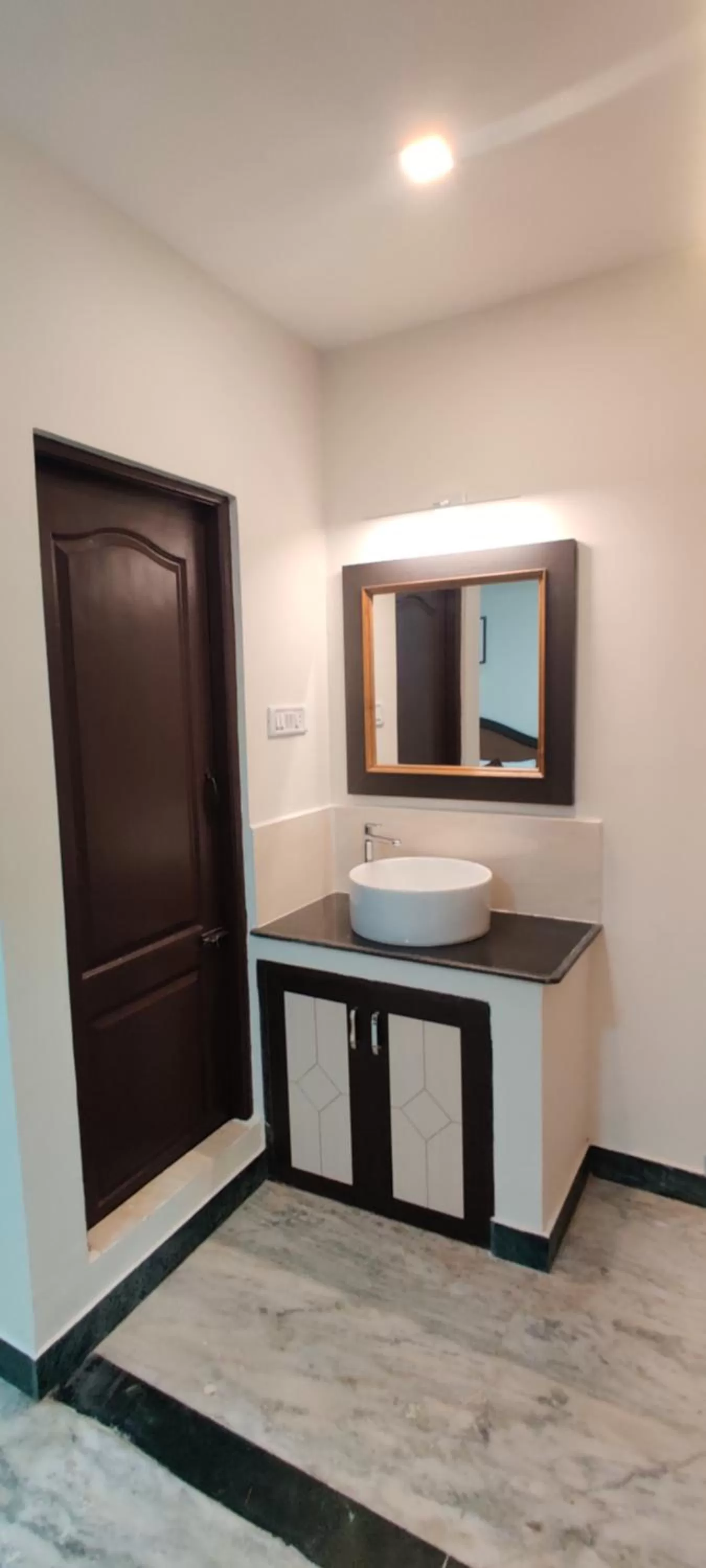 TV/Entertainment Center in Rmc travellers inn