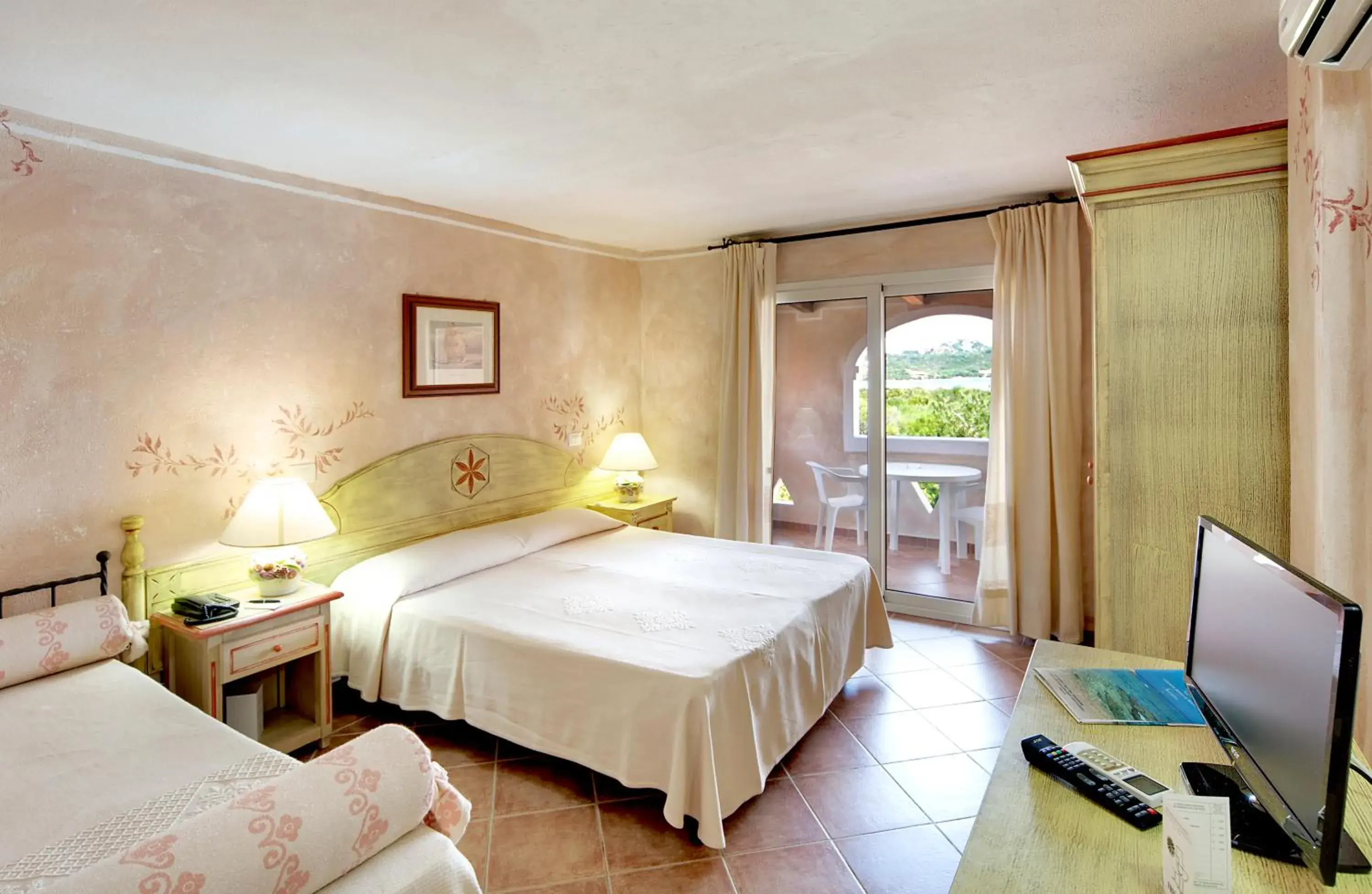 Triple Room with Sea View in Colonna Beach Hotel Marinella Triple Room with Sea View in Colonna Beach Hotel Marinella