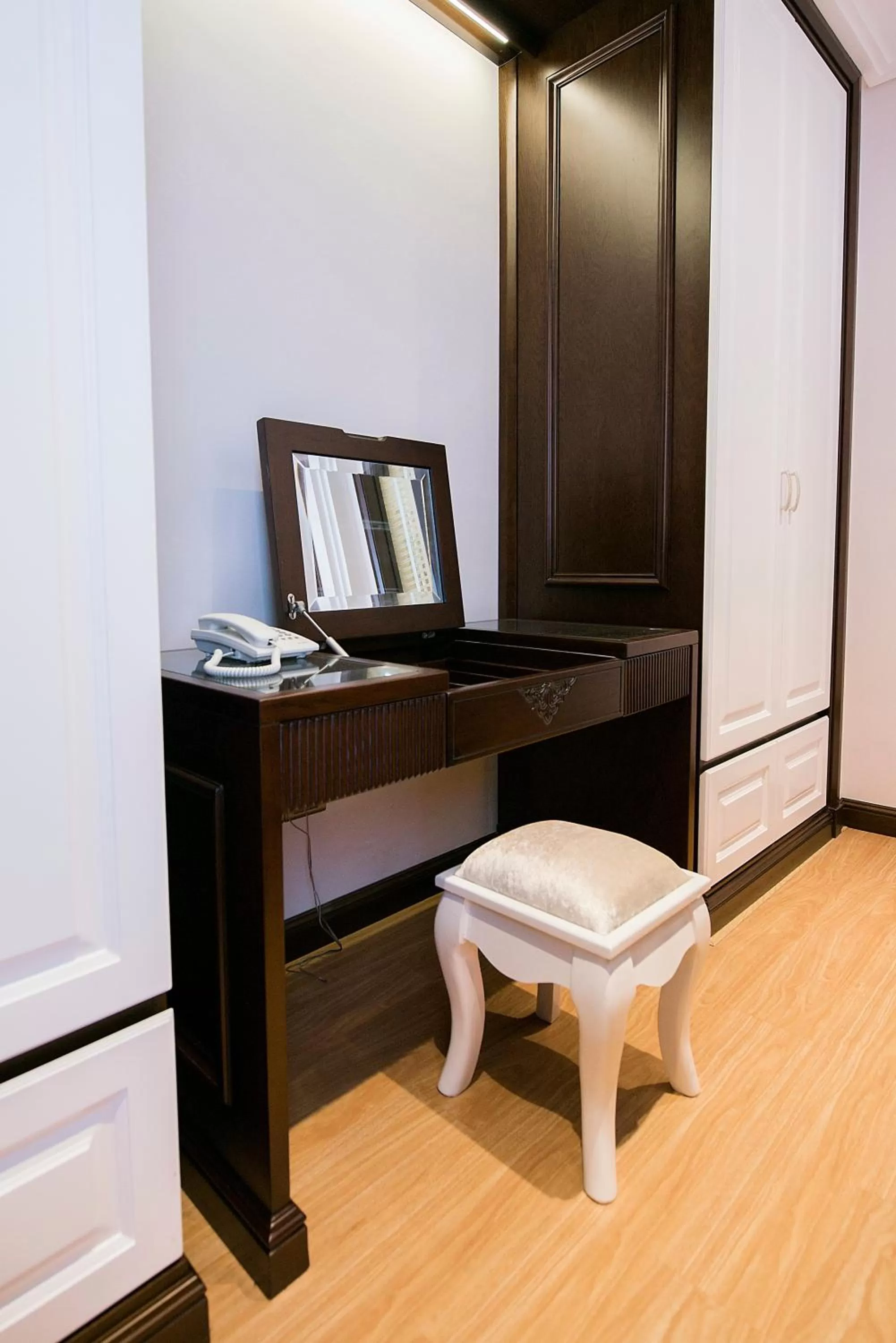 Business facilities in Hong Gia Tue Apartment