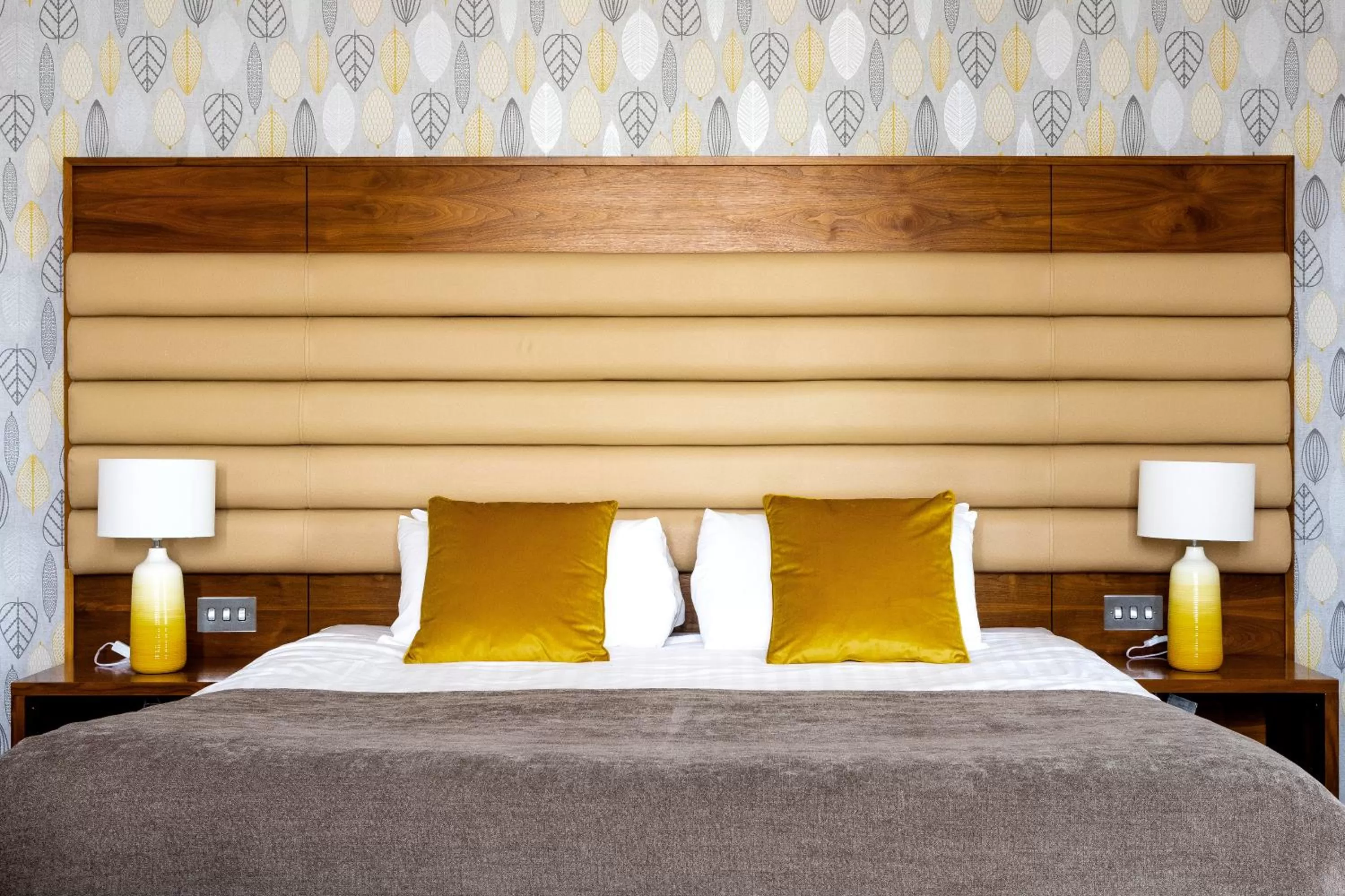 Bed in Westport Country Lodge Hotel