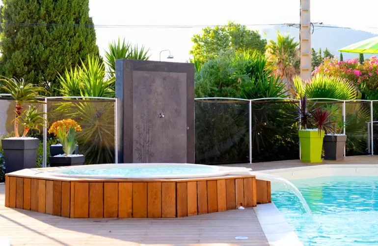 Swimming pool in B&B Val D'azur