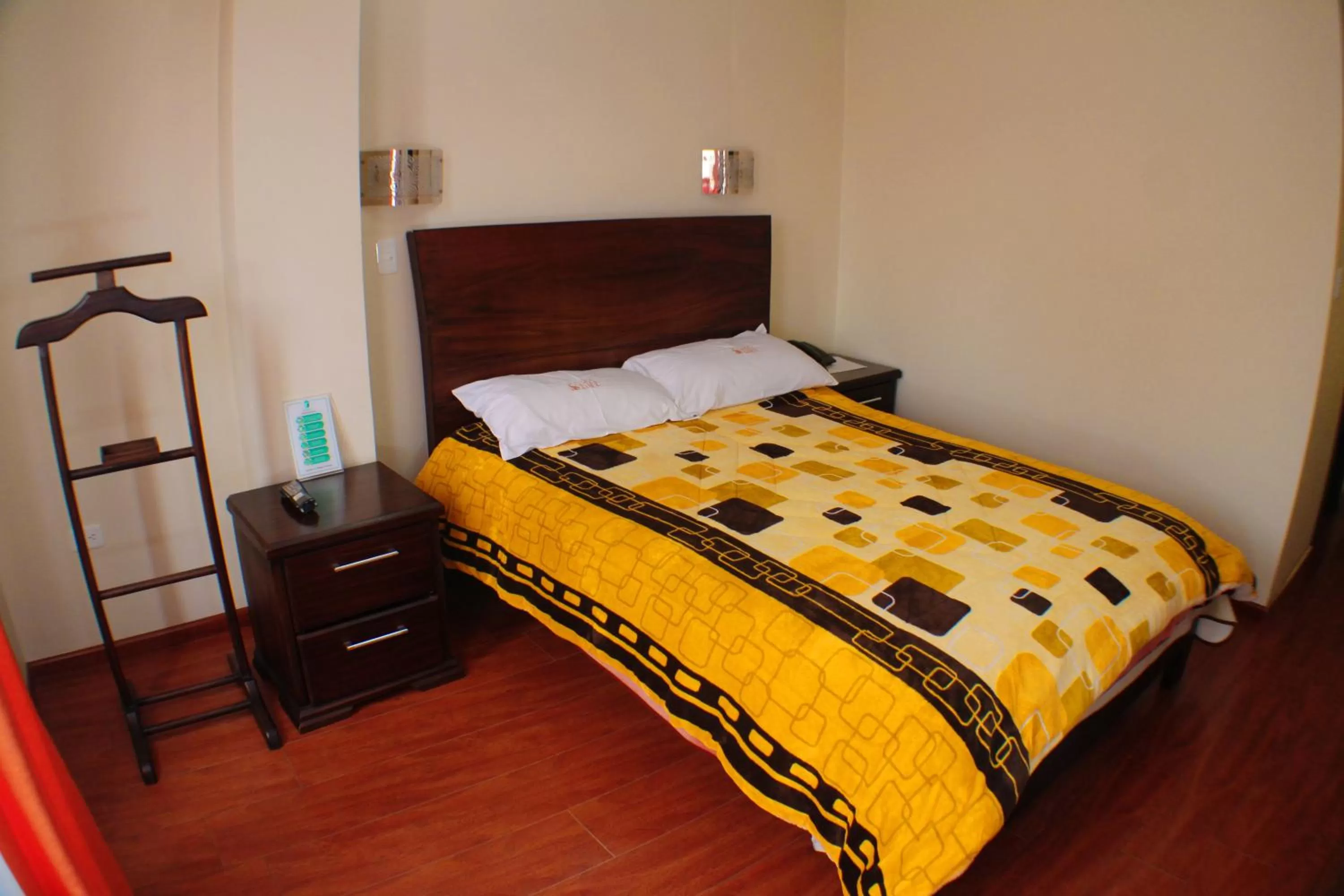 Bed in Hotel Santa Isabel 2