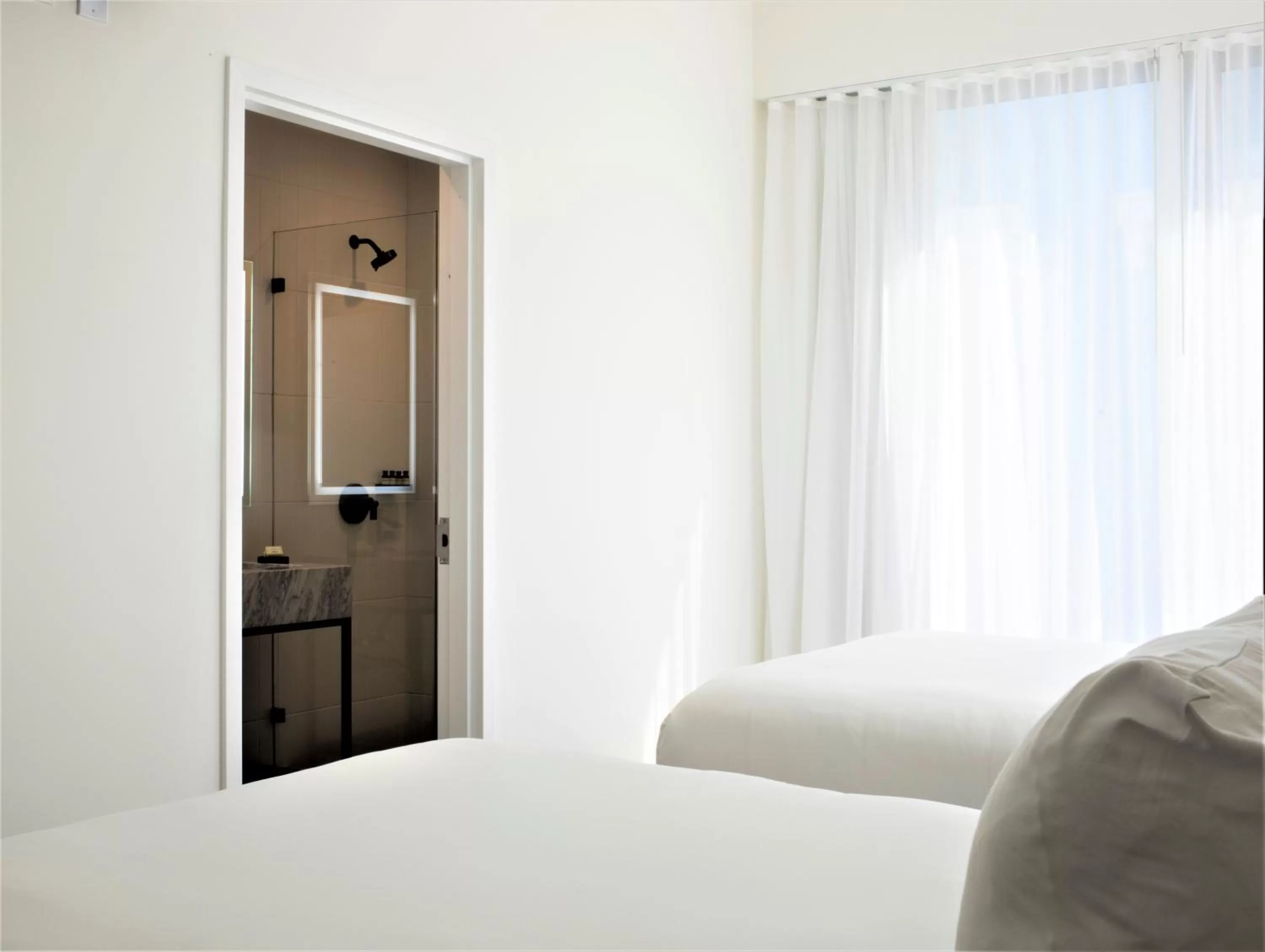 Bed in Urbanica Euclid