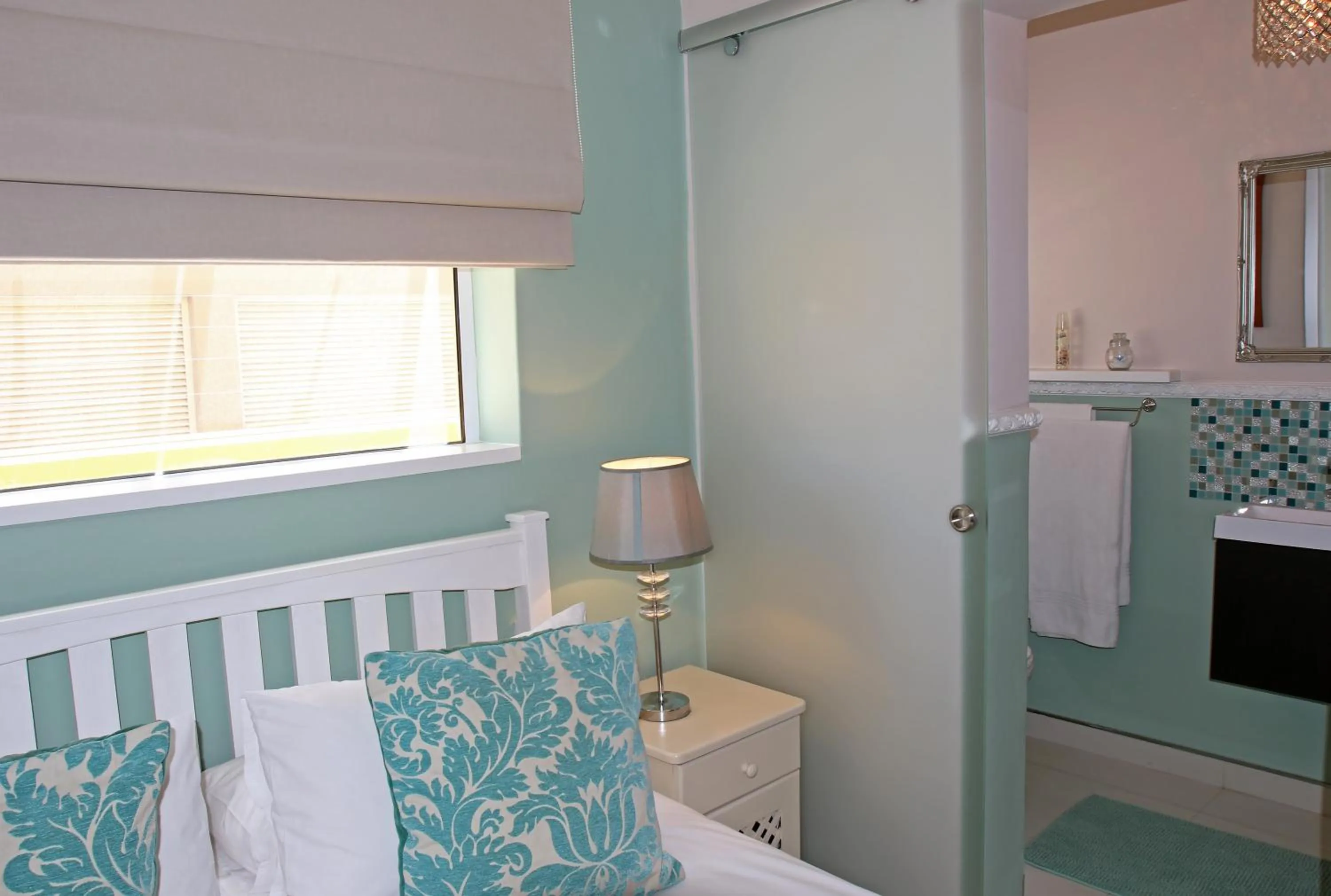 Bathroom in Dolphin Inn Guesthouse