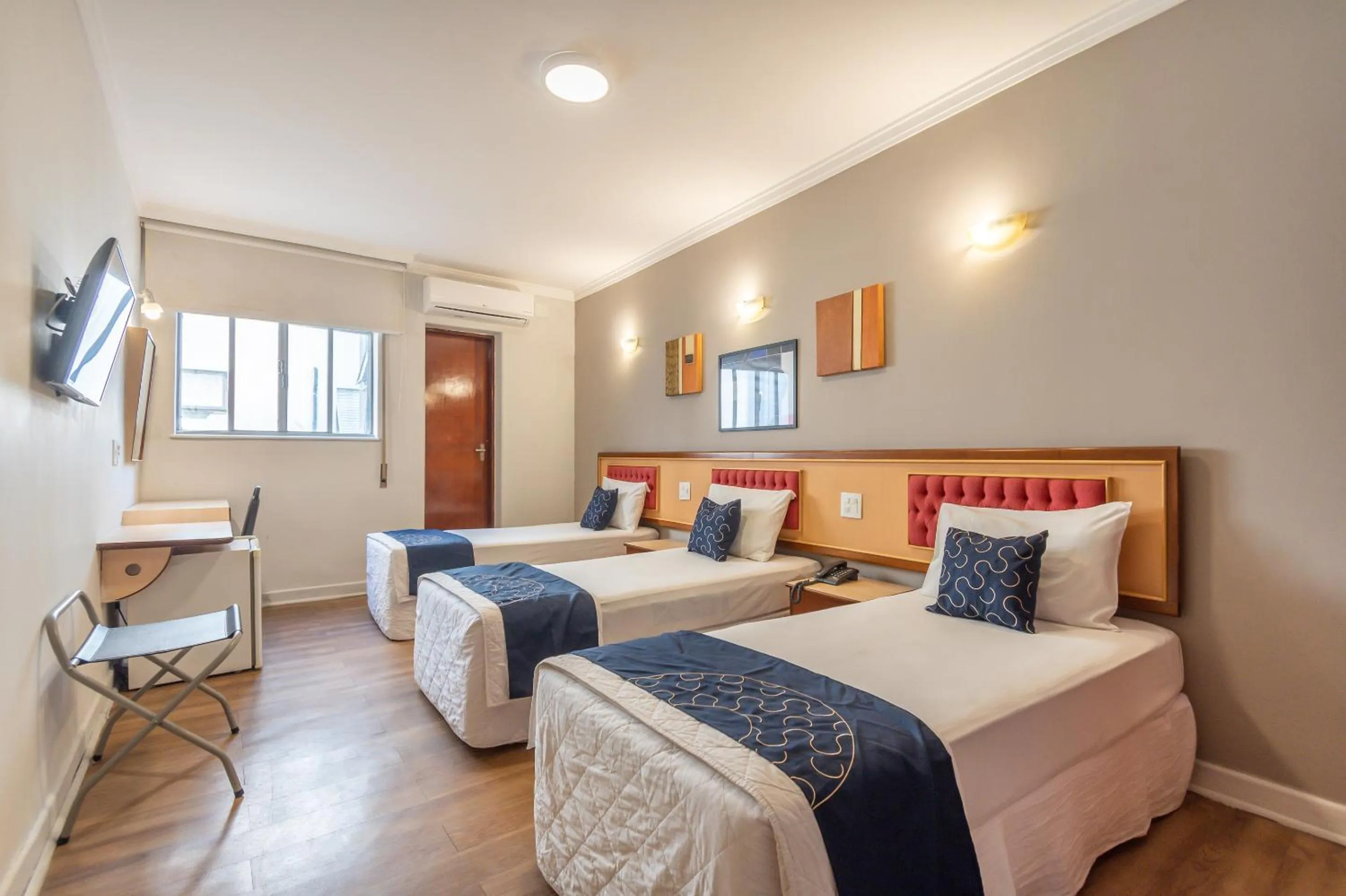 Bedroom, Bed in Rede Andrade Piratininga