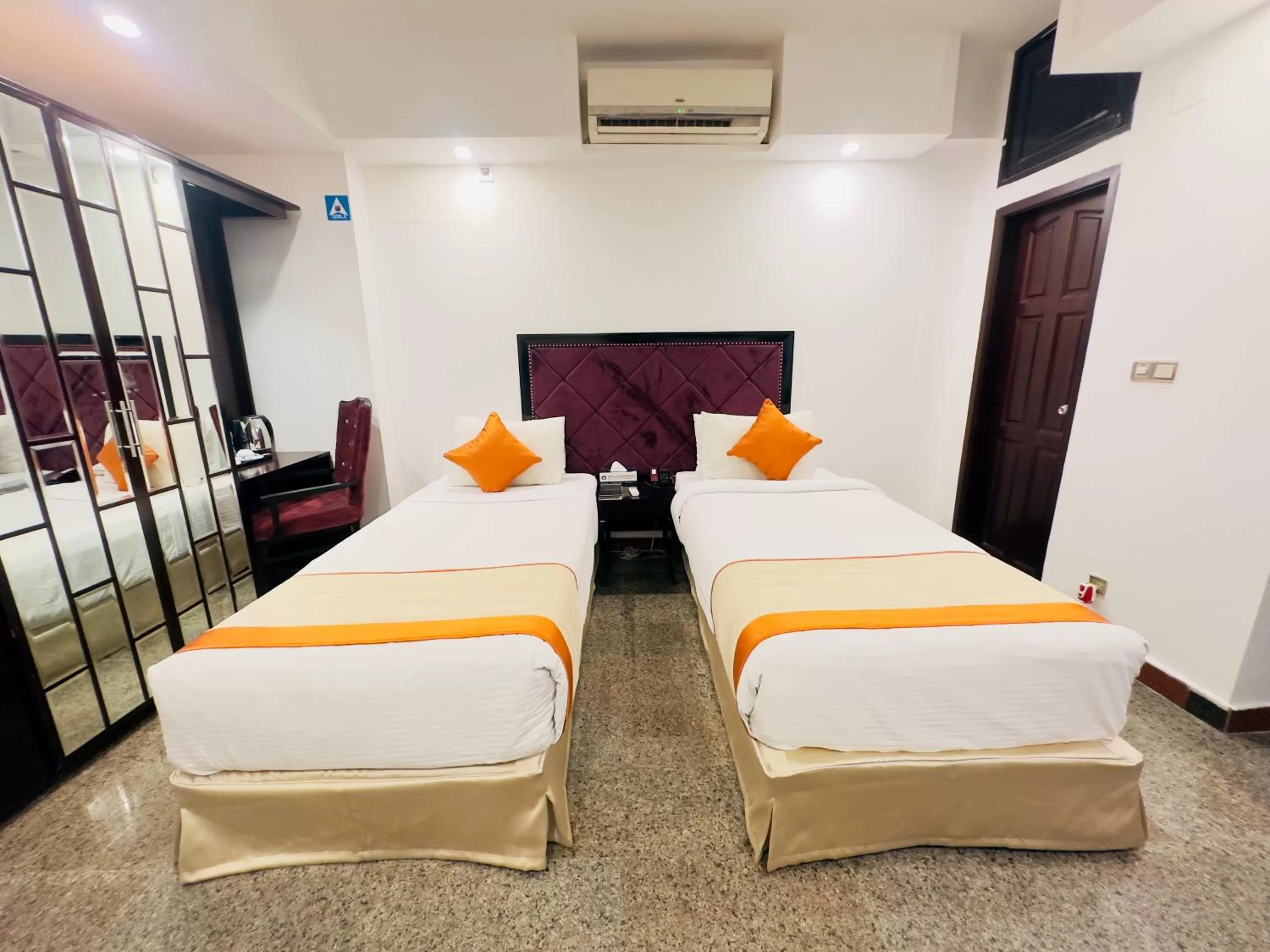 Photo of the whole room, Bed in The Elite Residence Dhaka