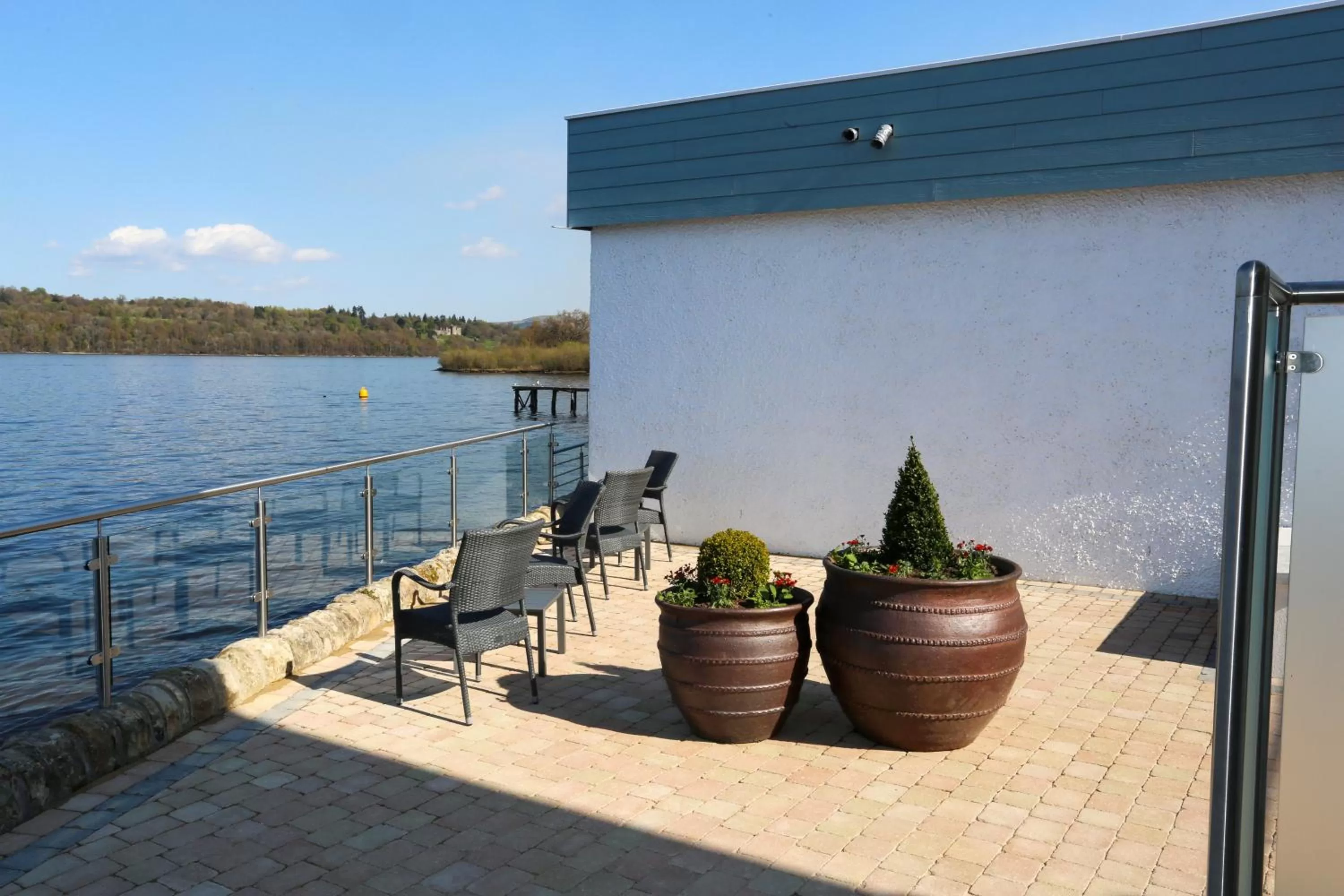 Balcony/Terrace in Duck Bay Hotel & Restaurant