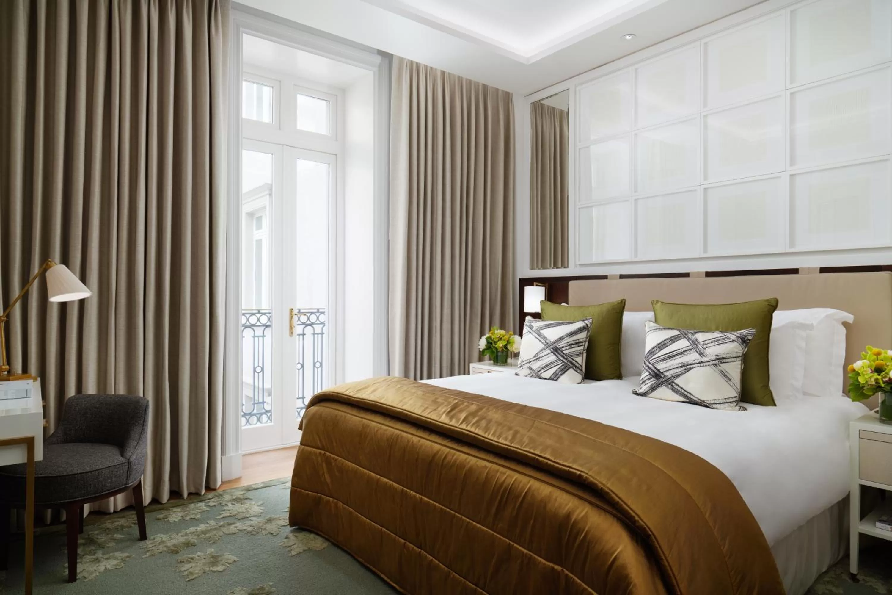 Bed in Corinthia London