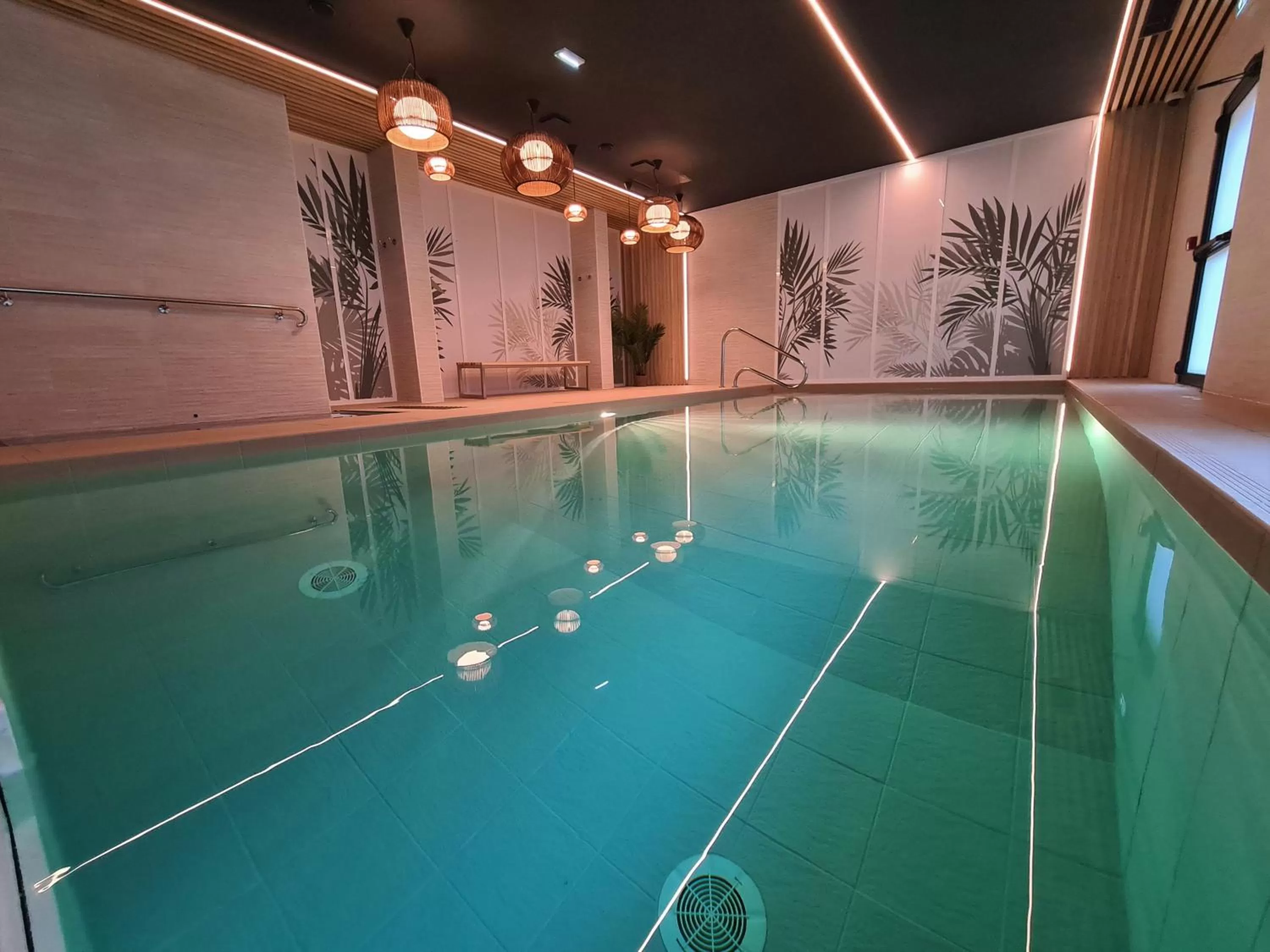 Spa and wellness centre/facilities in PADJA Hôtel & Spa Vannes