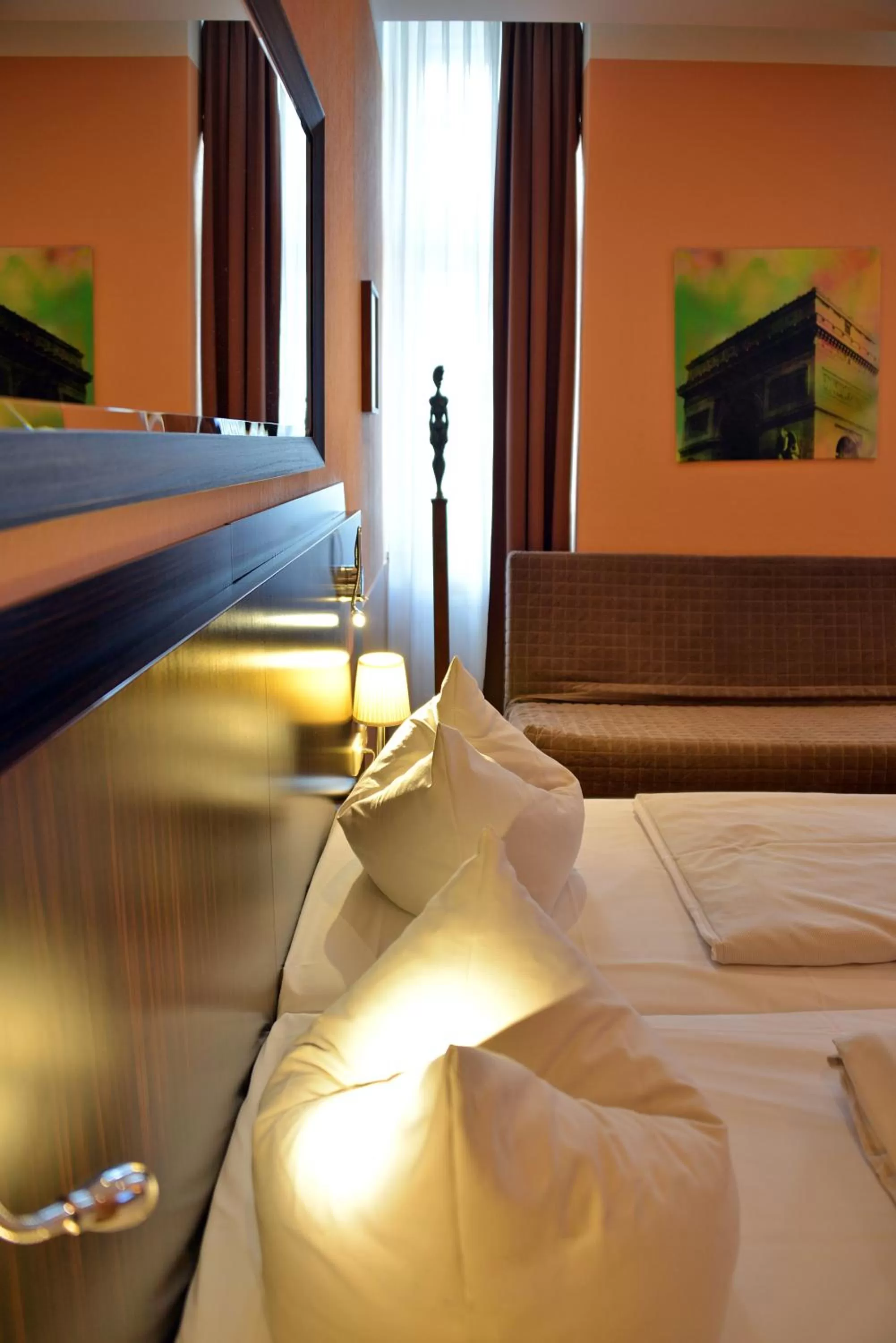 Photo of the whole room, Bed in Arthotel Munich