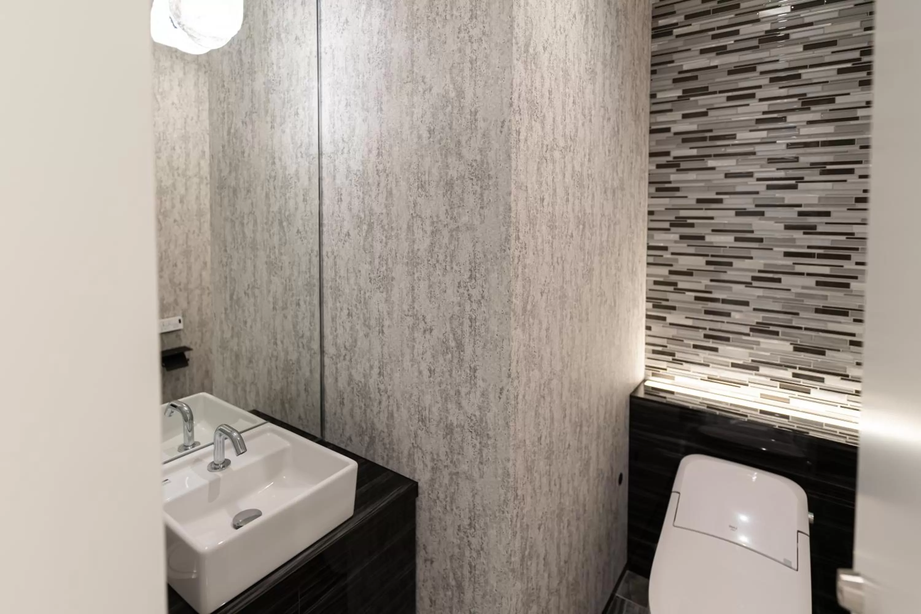 Toilet in EN HOTEL Hakata