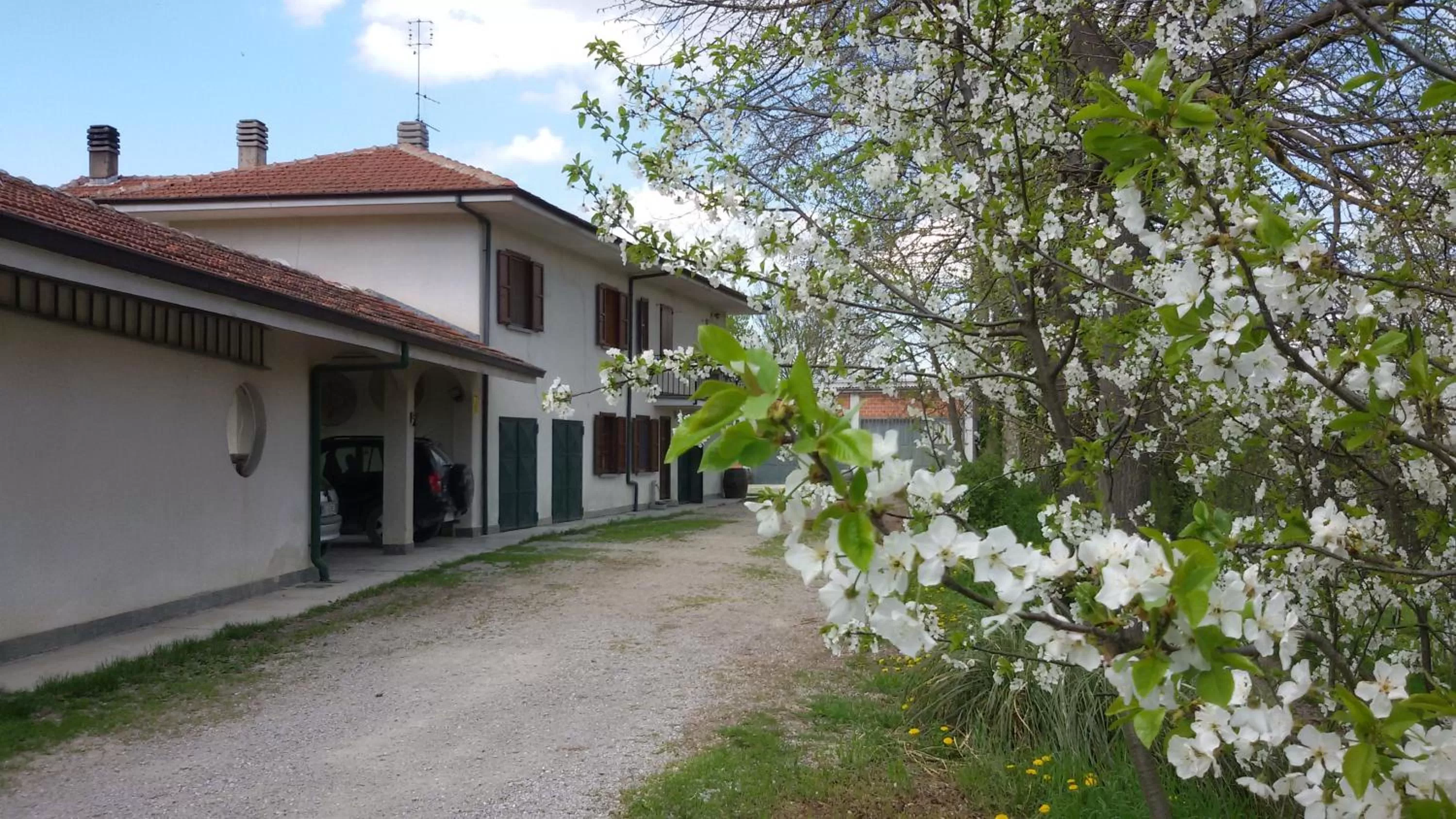Garden view in Cascina Torello